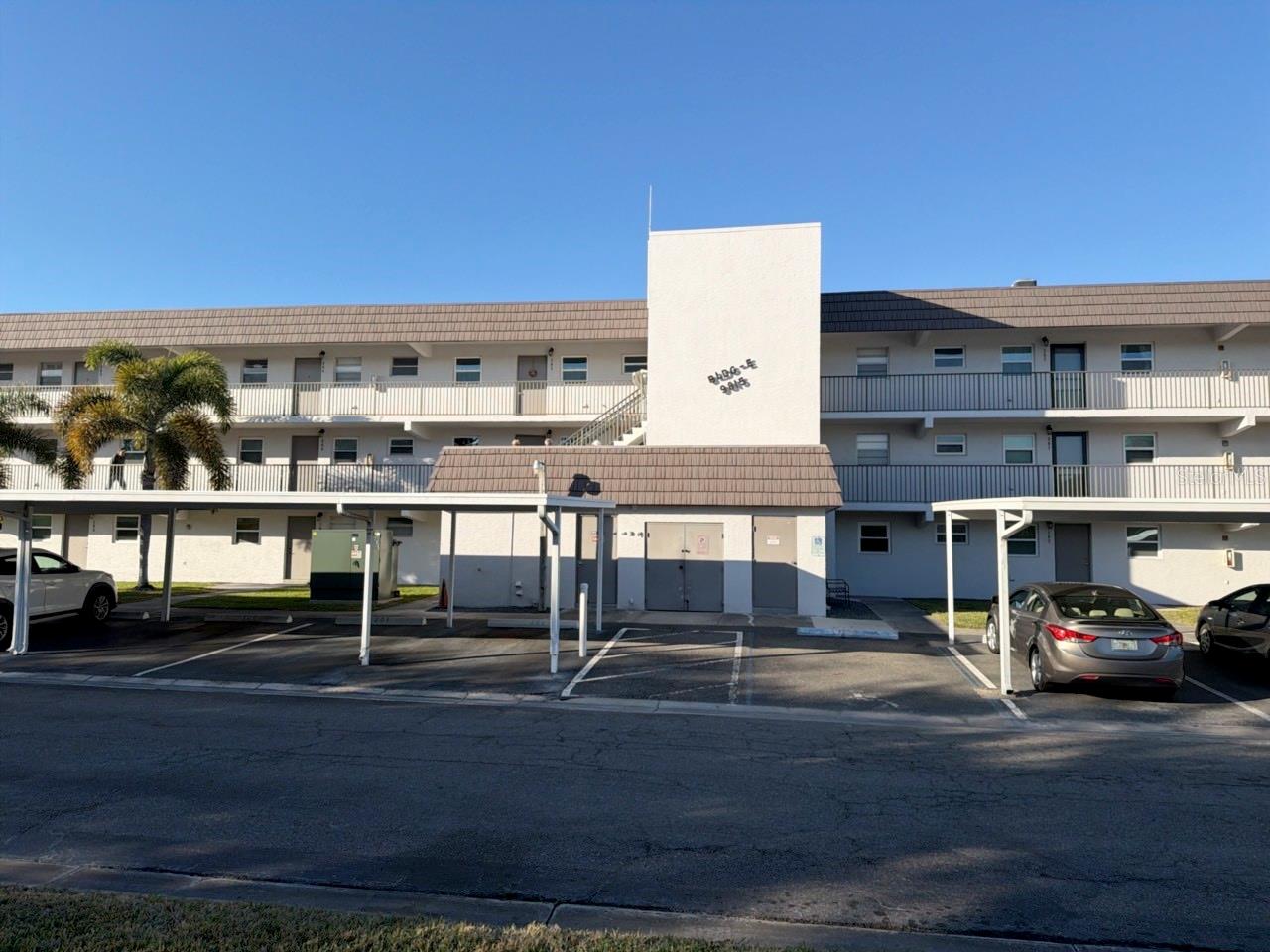 Photo of 9815 47TH AVENUE #207 ST PETERSBURG FL 33708