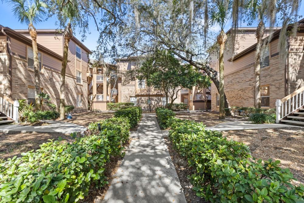 Photo of 486 N PIN OAK PLACE #308 LONGWOOD FL 32779