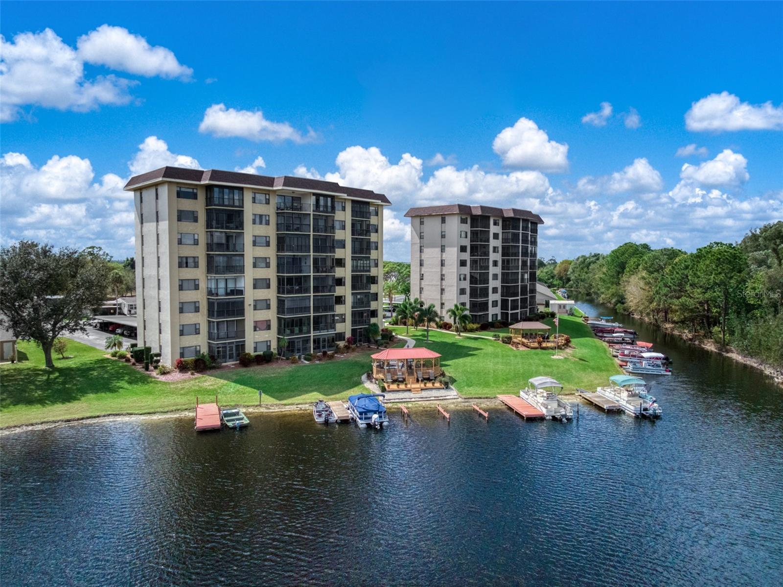 Photo of 117 COUNTRY CLUB DRIVE #204 LAKE PLACID FL 33852