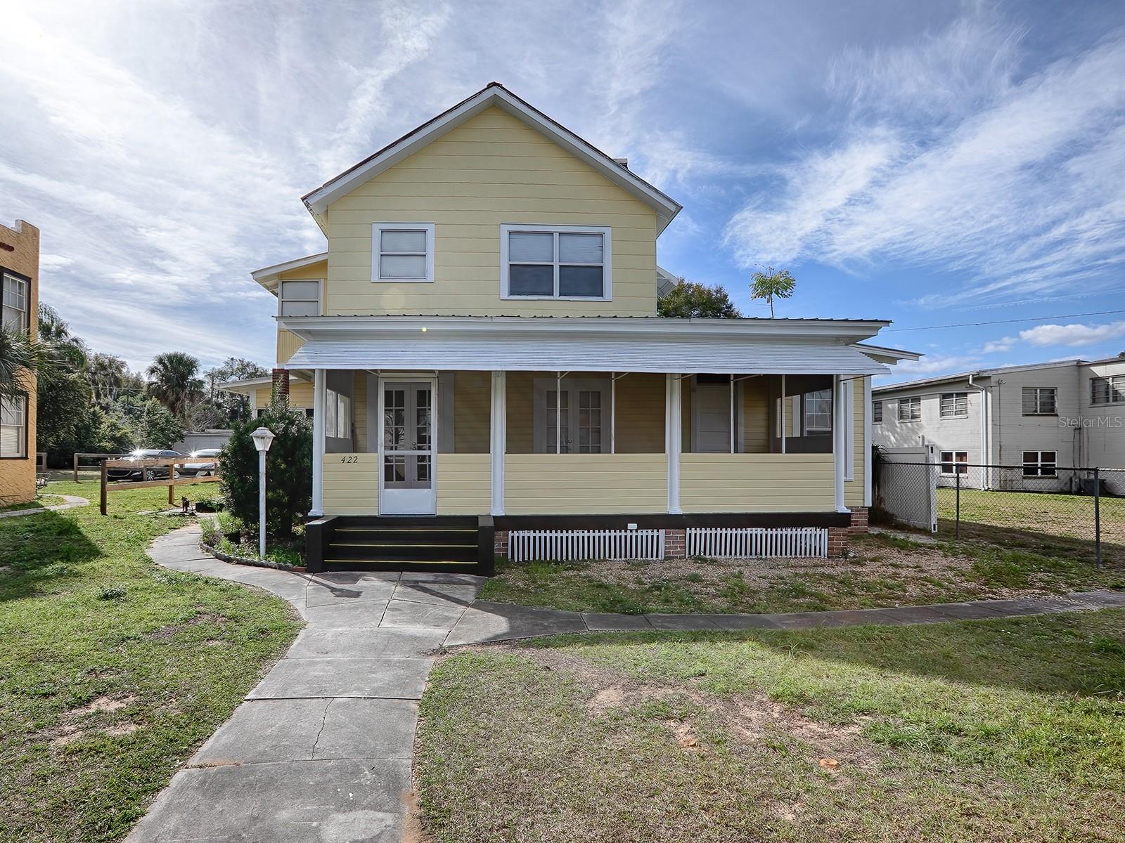 Photo of 422 E CITRUS AVENUE EUSTIS FL 32726