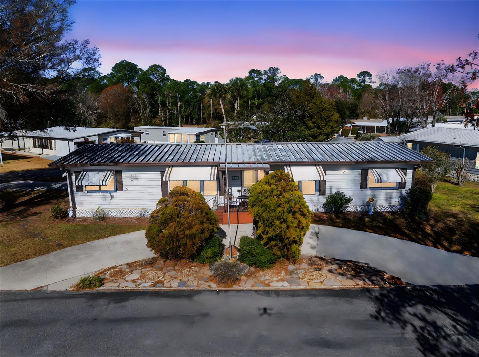 Photo of 232 MEADOW LARK DRIVE OSTEEN FL 32764