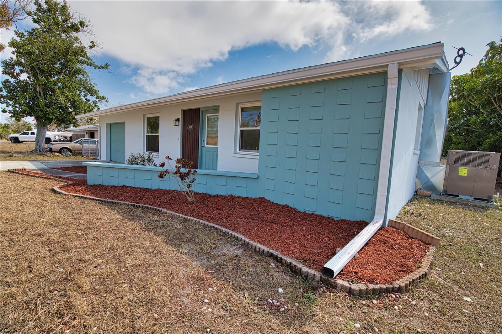 Photo of 1435 SAINT CLAIR ROAD ENGLEWOOD FL 34223