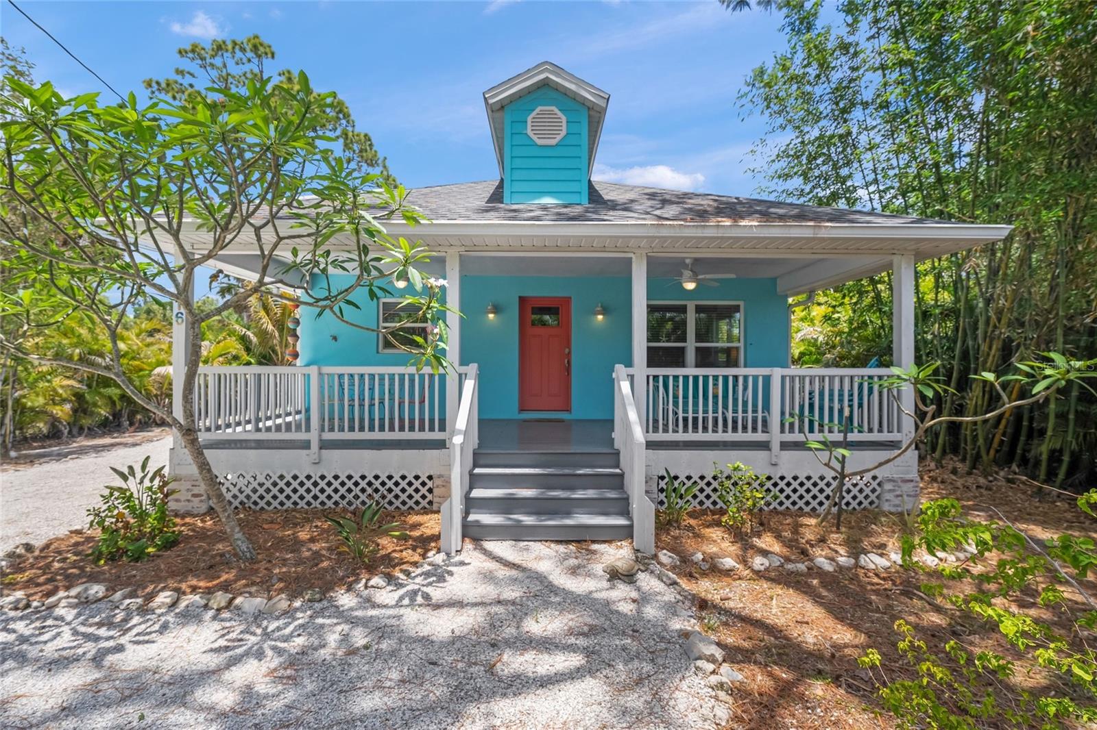 Photo of 116 AVENIDA LA PALMA NOKOMIS FL 34275