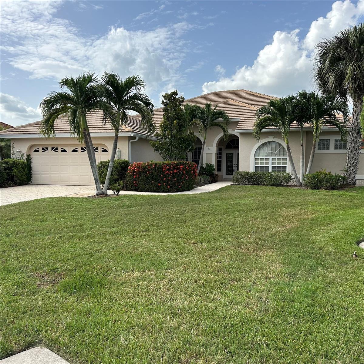 Photo of 11837 GRAND ISLES LANE FORT MYERS FL 33913