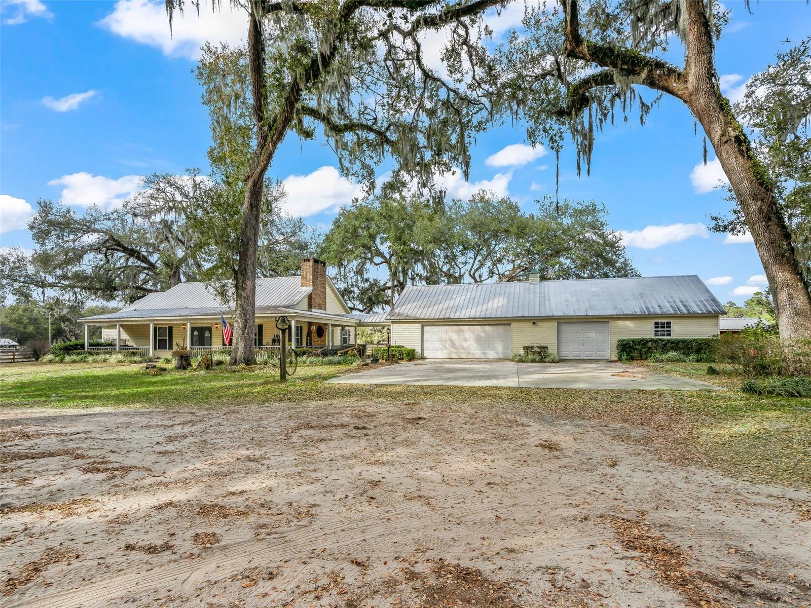 Photo of 4430 CR 542H BUSHNELL FL 33513