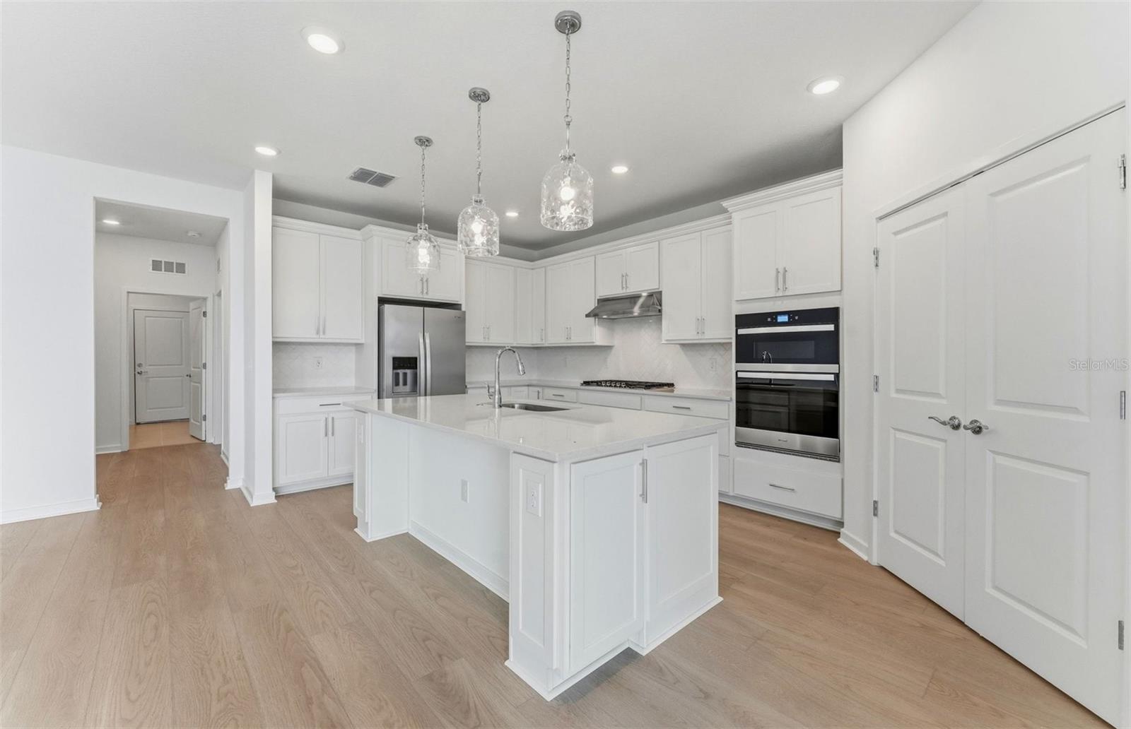 Photo of 9738 AUTUMN RIDGE AVENUE RIVERVIEW FL 33578
