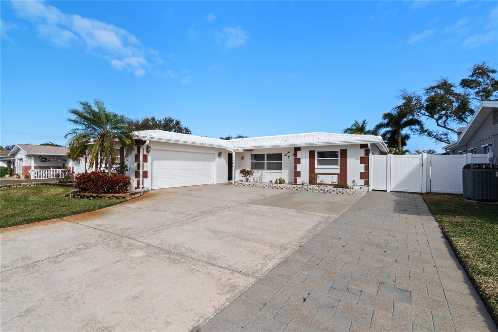 Photo of 13565 86TH AVENUE SEMINOLE FL 33776