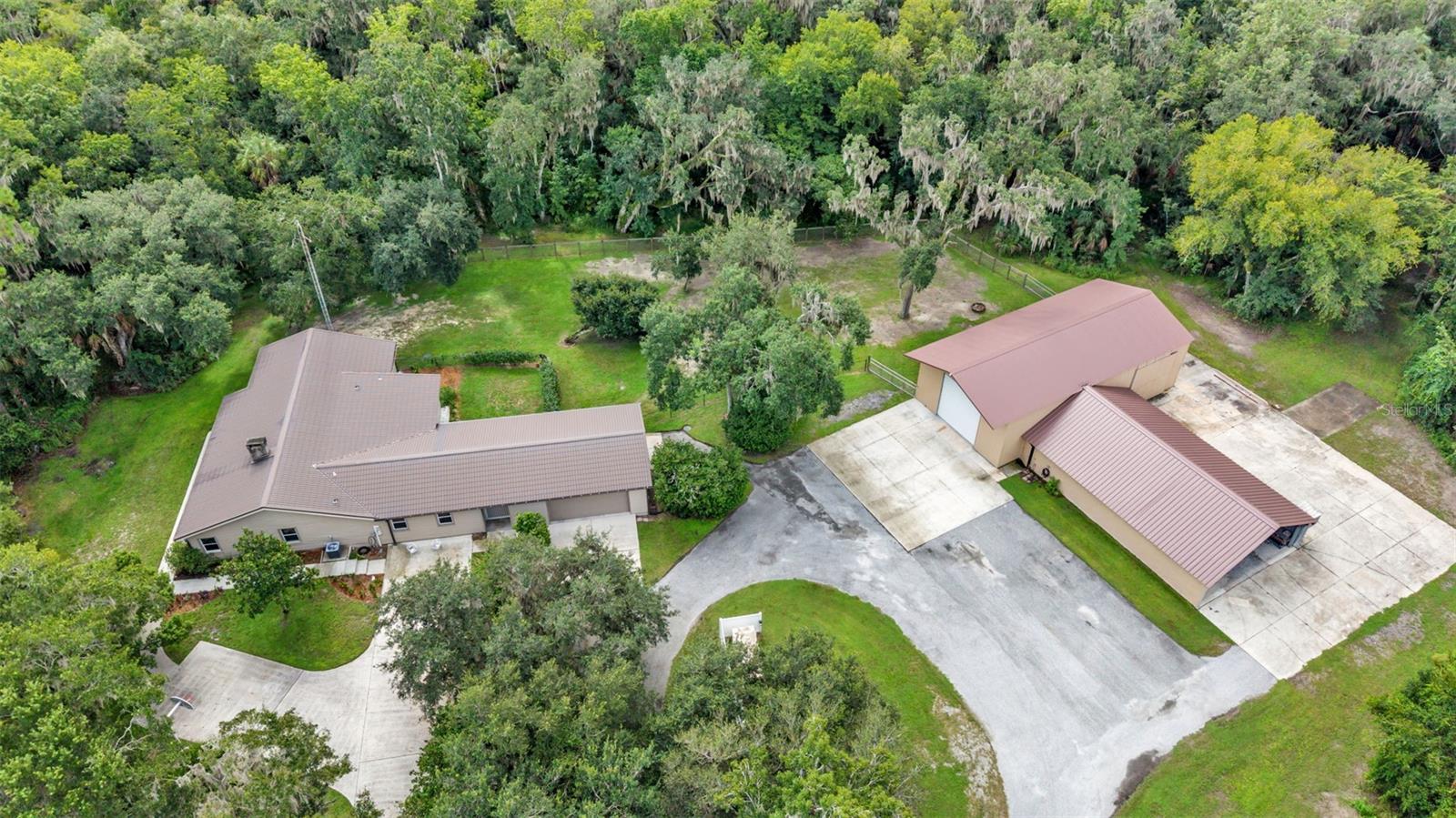 Photo of 6400 FORESTWOOD DRIVE LAKELAND FL 33811
