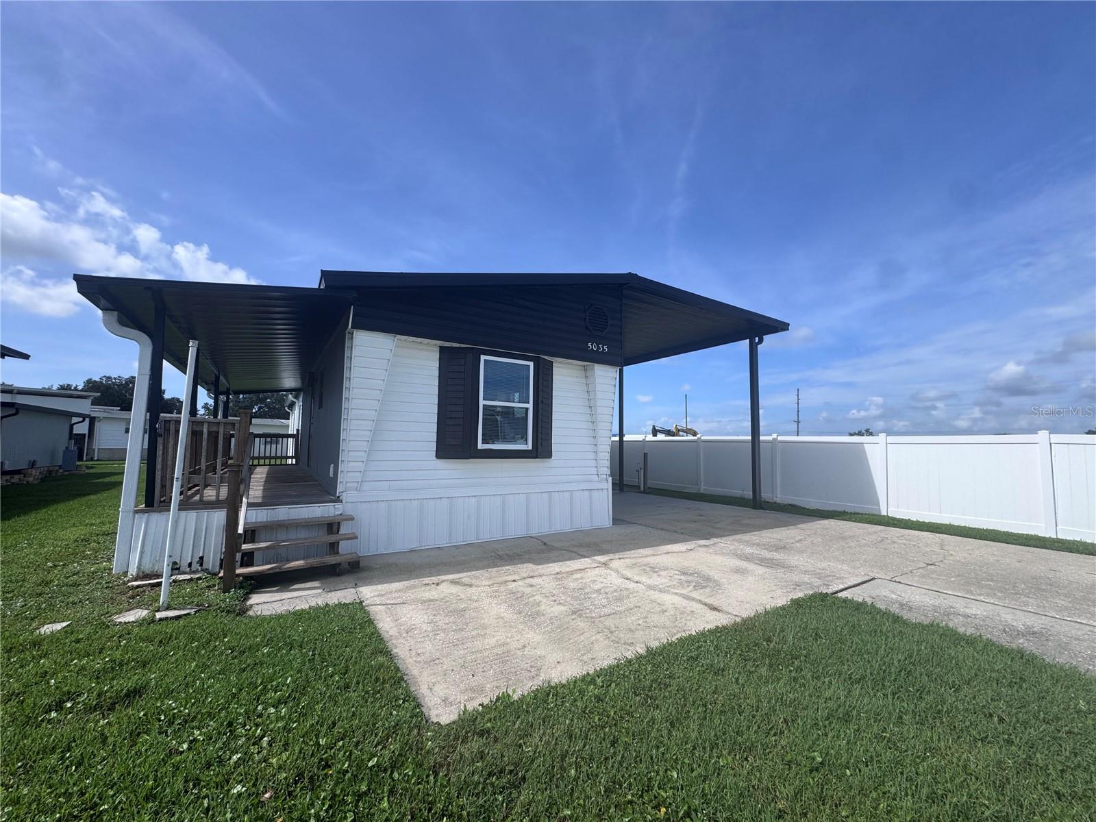 Photo of 5035 SOUTHSHORE DRIVE POLK CITY FL 33868
