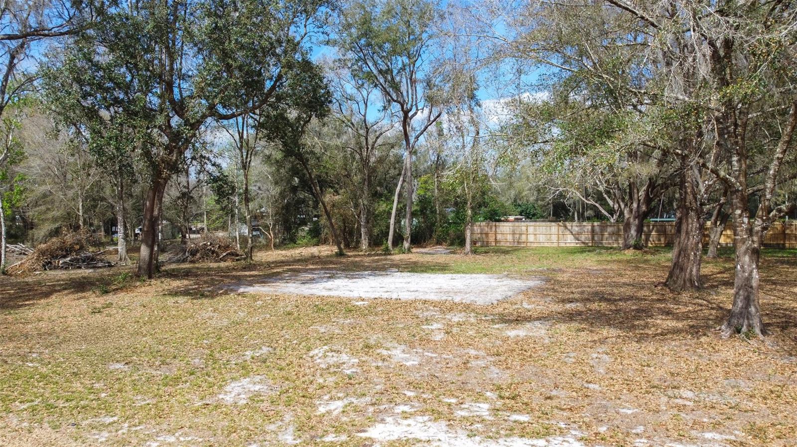 Photo of SE 124TH AVENUE WEBSTER FL 33597