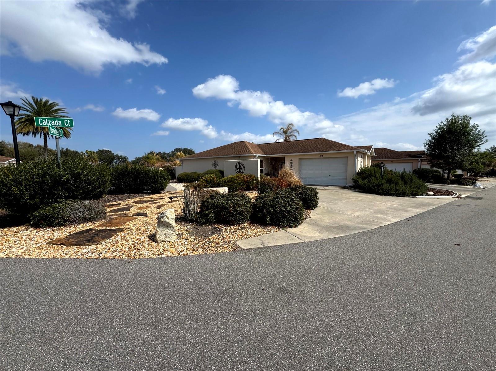 Photo of 413 CALZADA COURT LADY LAKE FL 32159