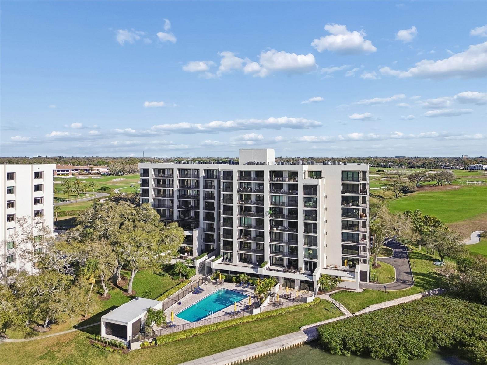 Photo of 4 BELLEVIEW BOULEVARD #701 BELLEAIR FL 33756