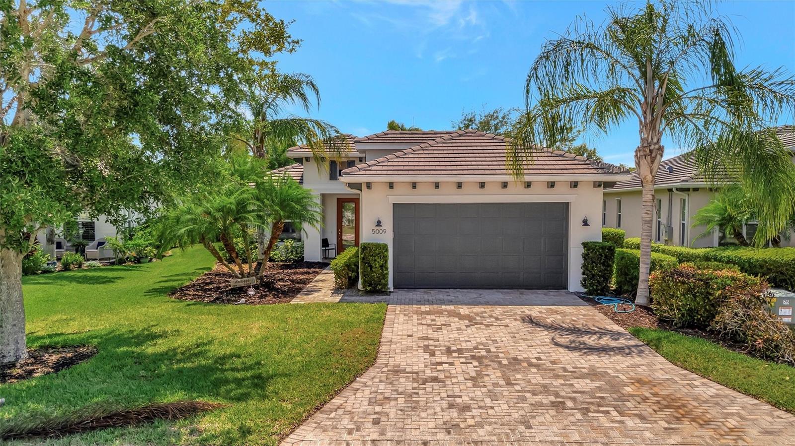 Photo of 5009 LAKE OVERLOOK AVENUE BRADENTON FL 34208