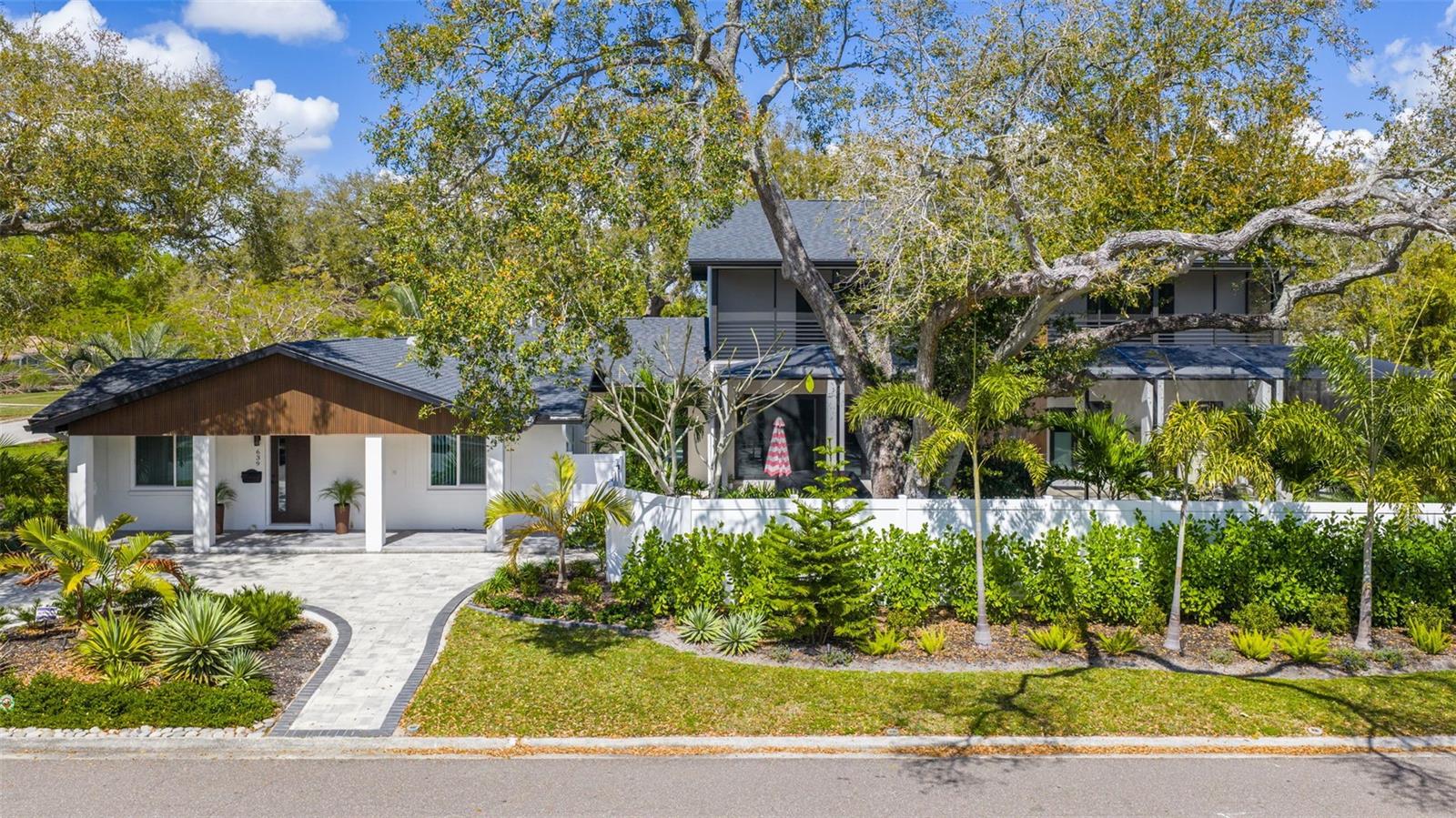 Photo of 639 43RD AVENUE ST PETERSBURG FL 33703