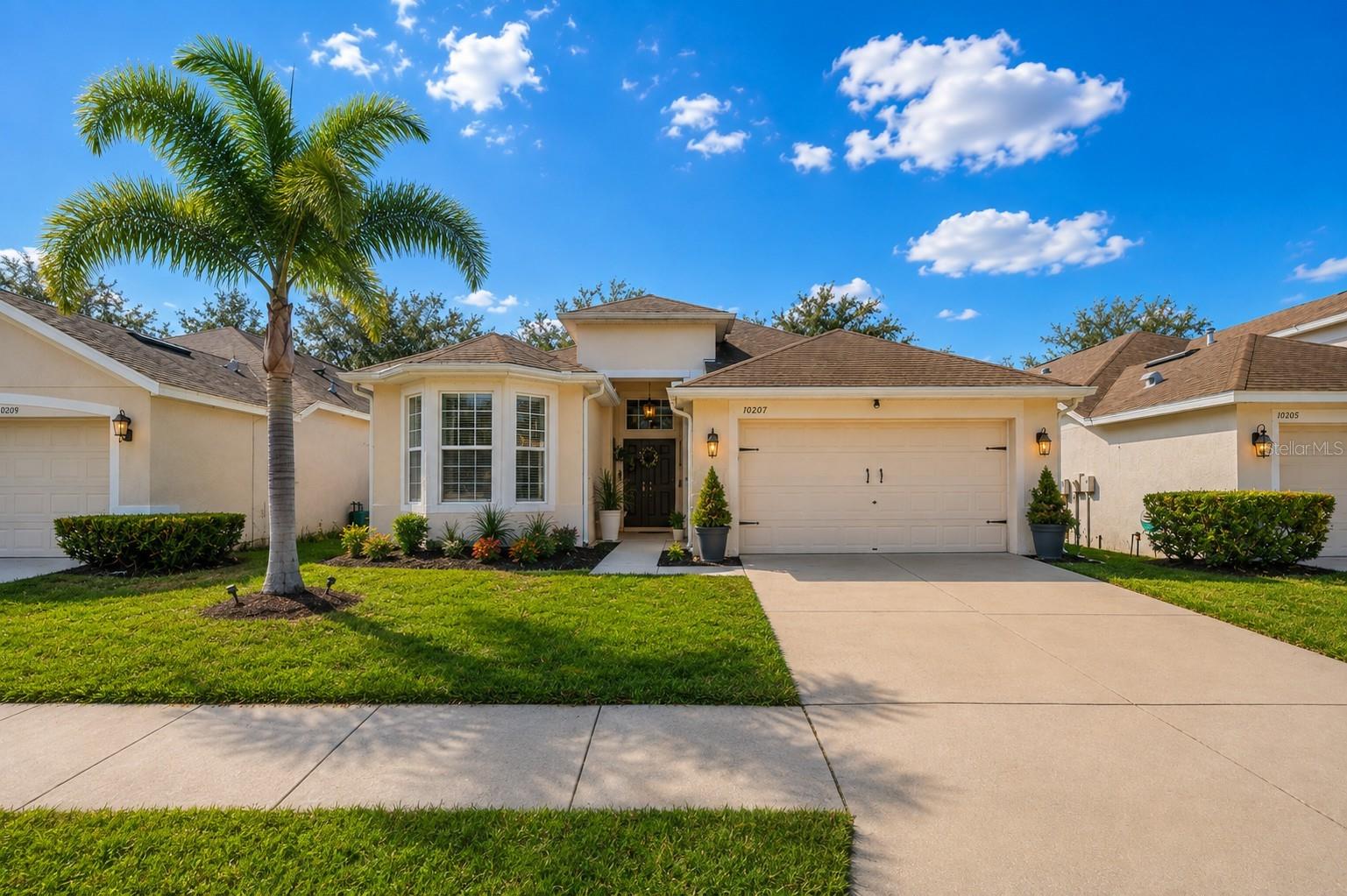 Photo of 10207 AVELAR RIDGE DRIVE RIVERVIEW FL 33578