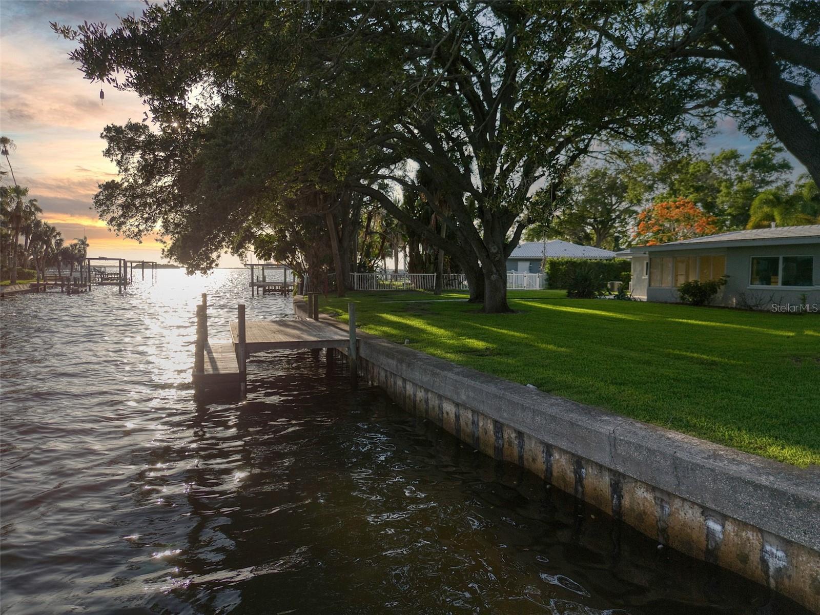 Photo of 5 SHORE DRIVE DUNEDIN FL 34698