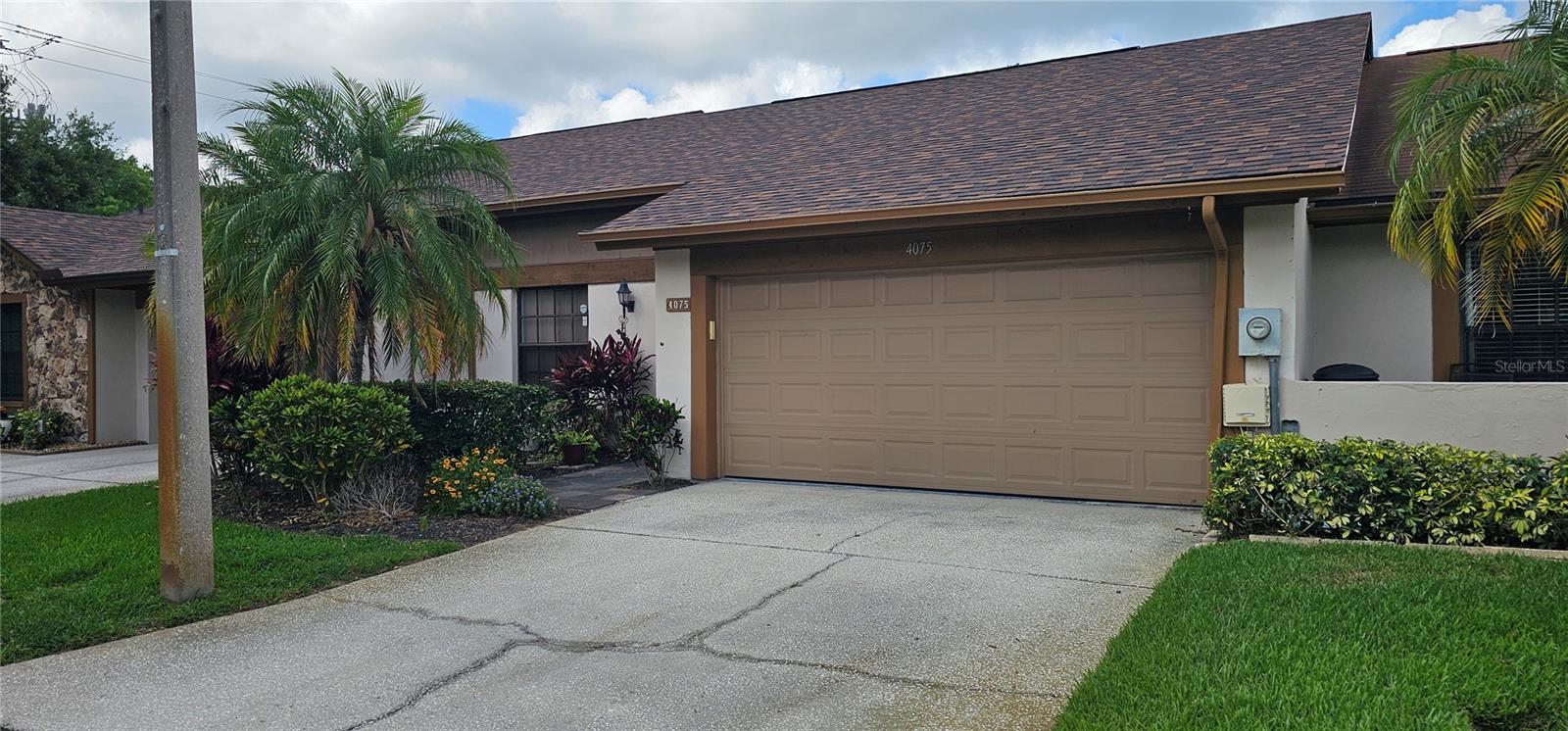 Photo of 4075 SHORESIDE CIRCLE TAMPA FL 33624