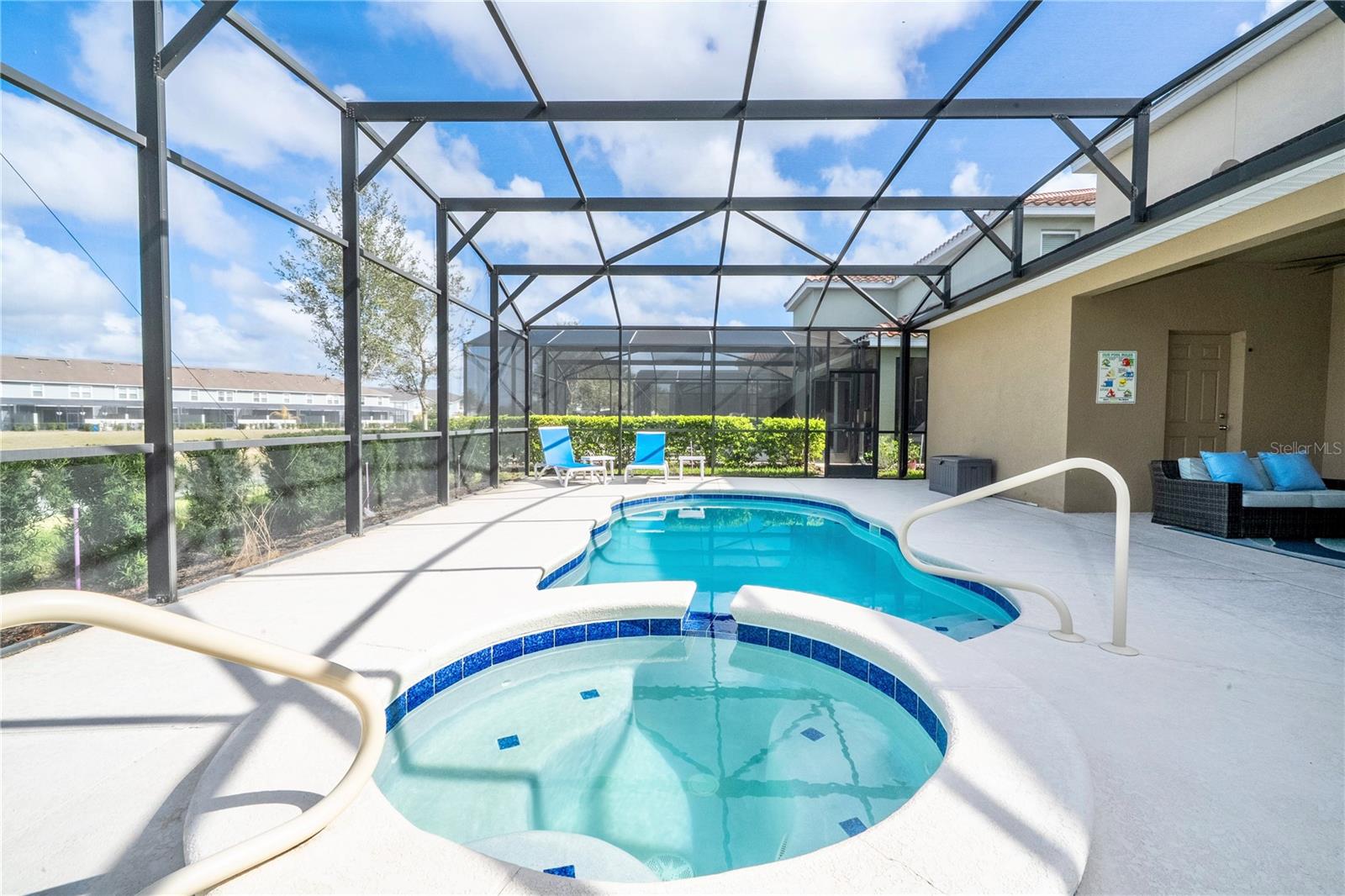 Photo of 7560 OAKMOSS LOOP DAVENPORT FL 33837