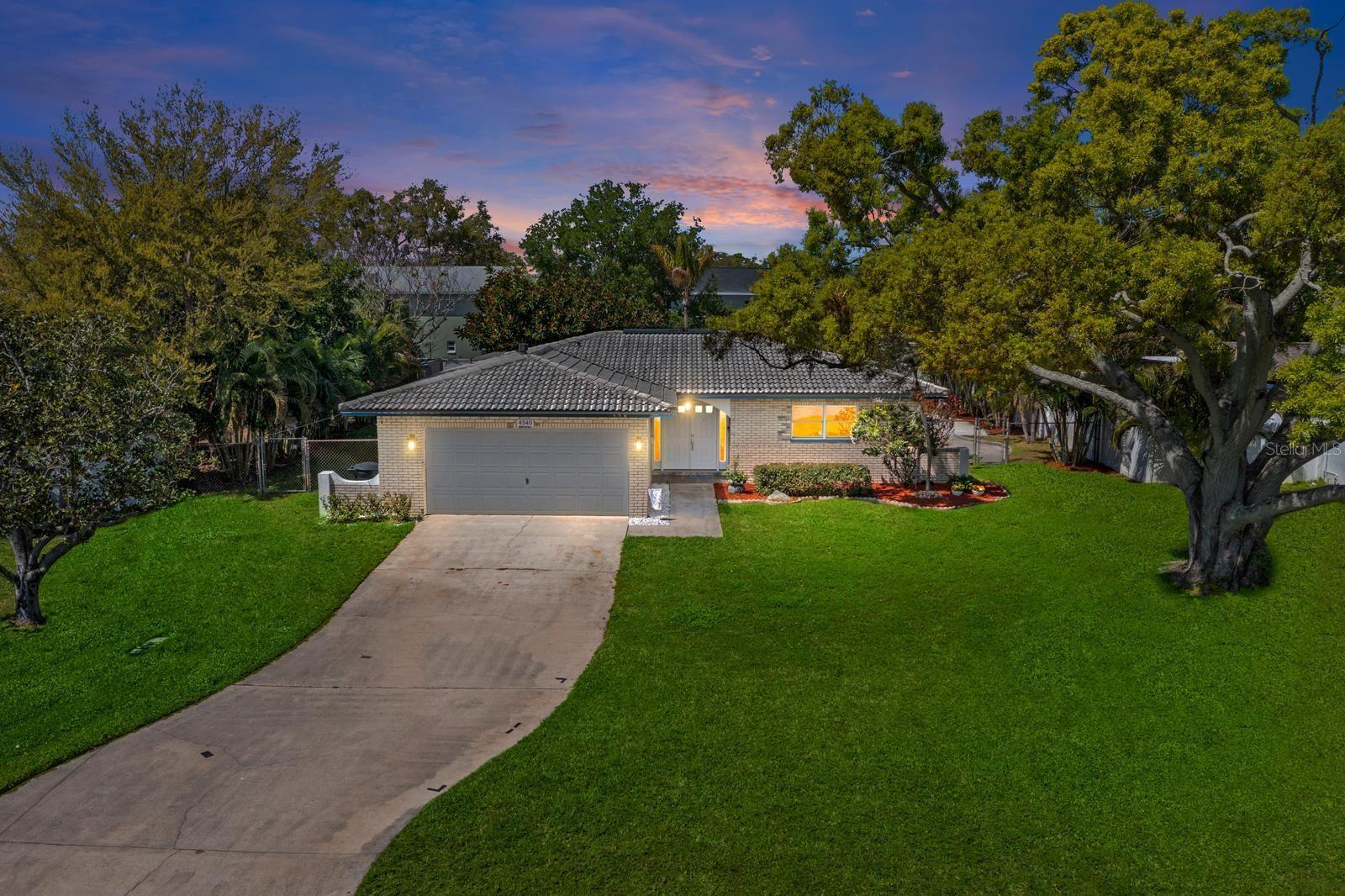 Photo of 4540 BAYSHORE BOULEVARD ST PETERSBURG FL 33703