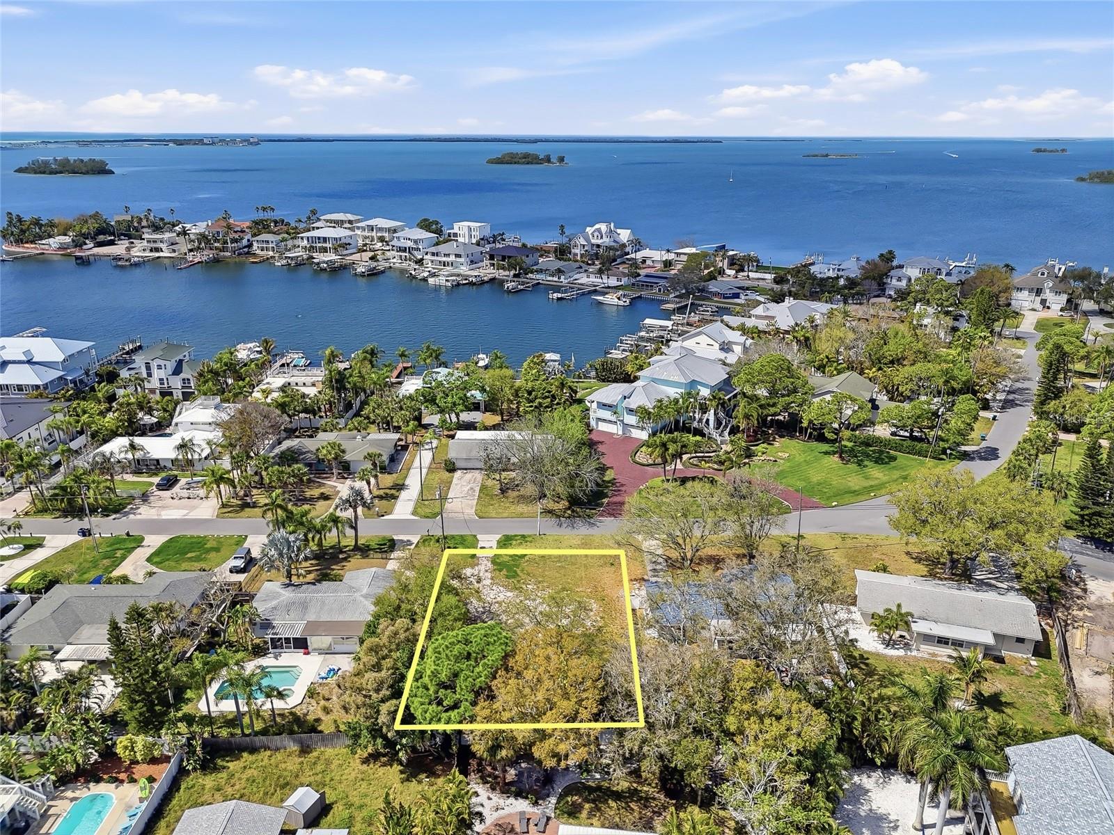 Photo of 216 SHORE DRIVE PALM HARBOR FL 34683