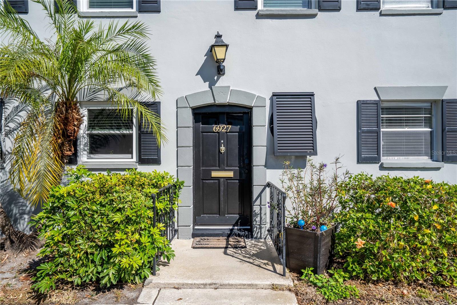 Photo of 6927 PLACE DE LA PAIX #6927 ST PETERSBURG FL 33707