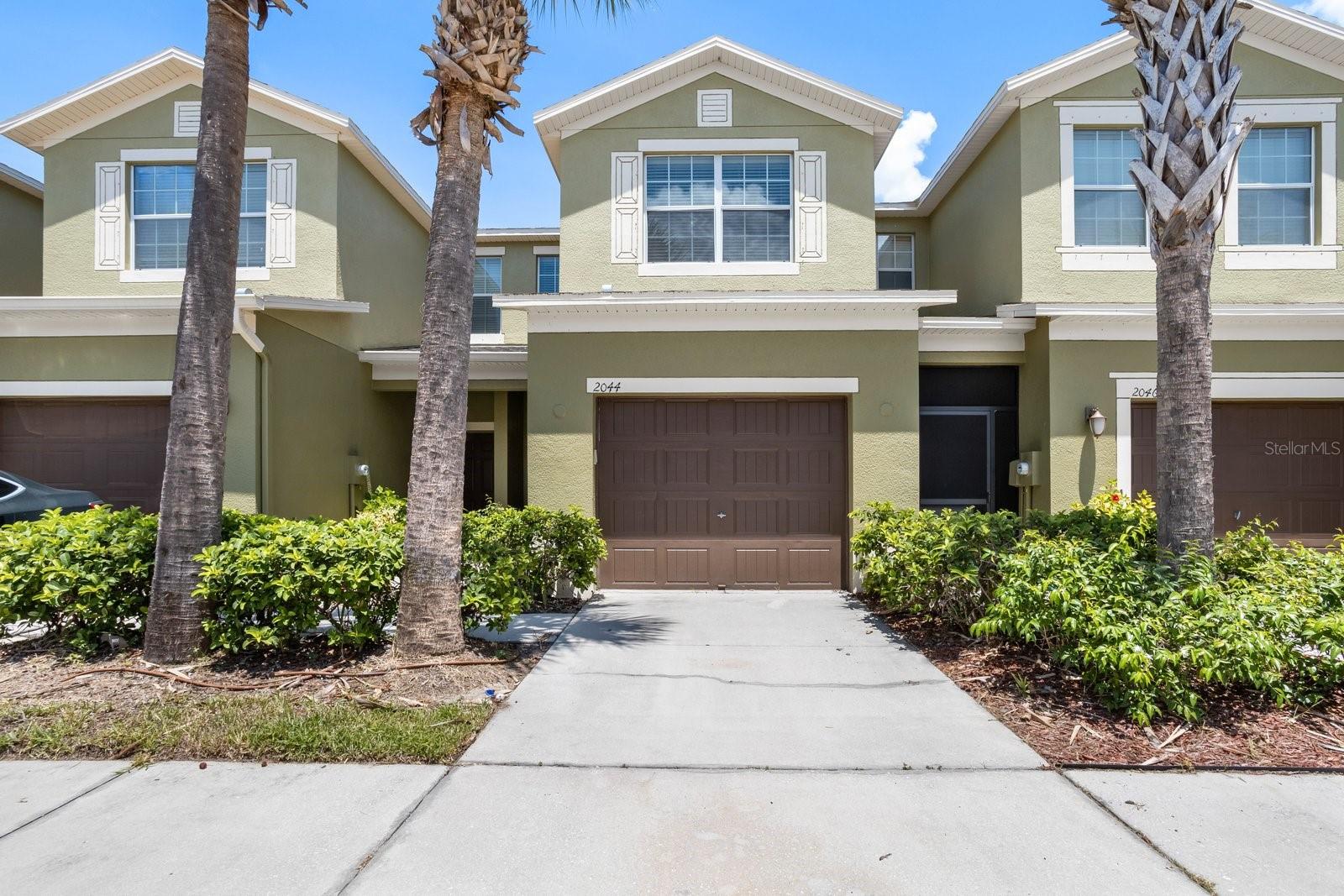 Photo of 2044 HAWKS VIEW DRIVE RUSKIN FL 33570