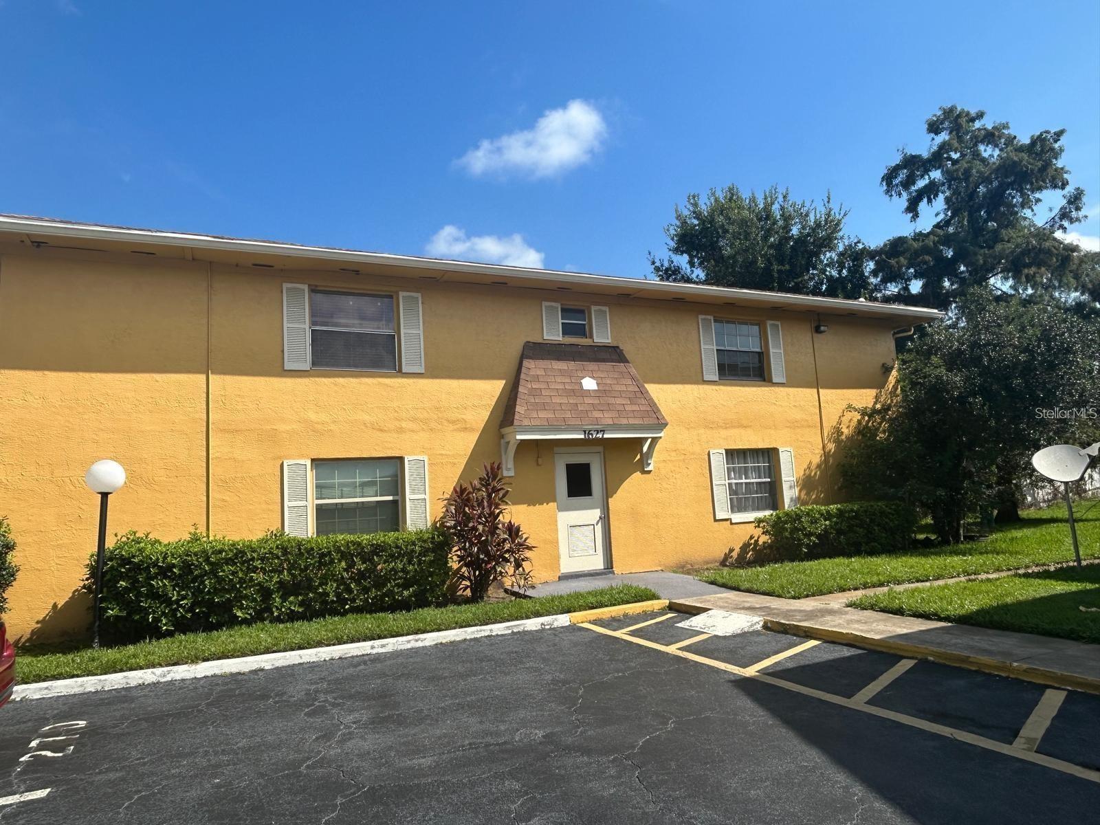 Photo of 1627 W OAK RIDGE ROAD #D ORLANDO FL 32809