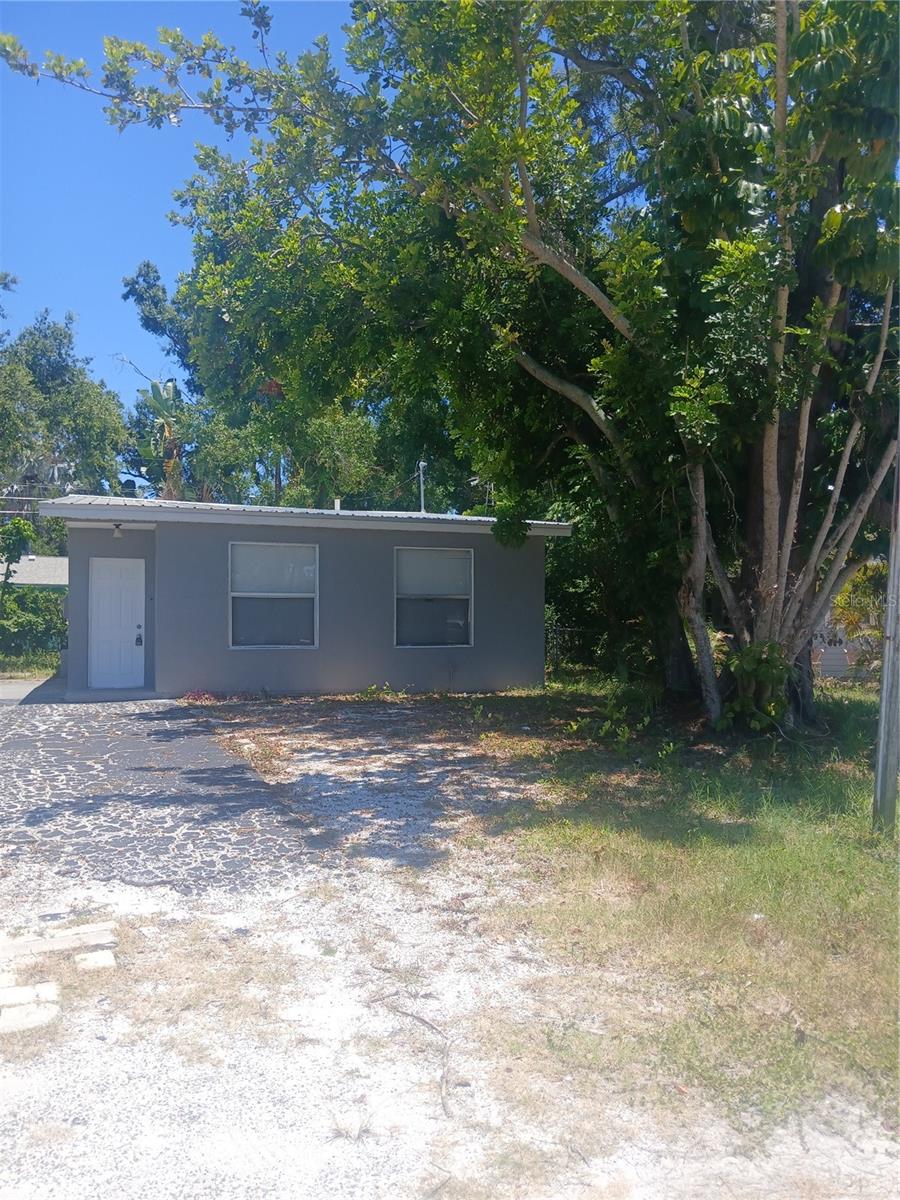 Photo of 1060 65TH STREET ST PETERSBURG FL 33707