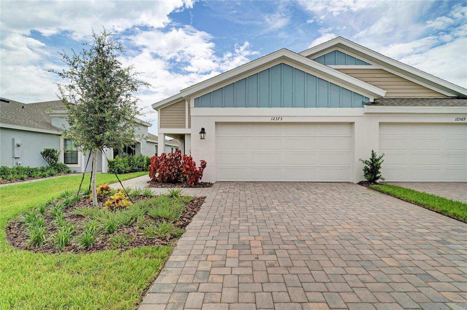 Photo of 12373 OAK  HILL WAY PARRISH FL 34219