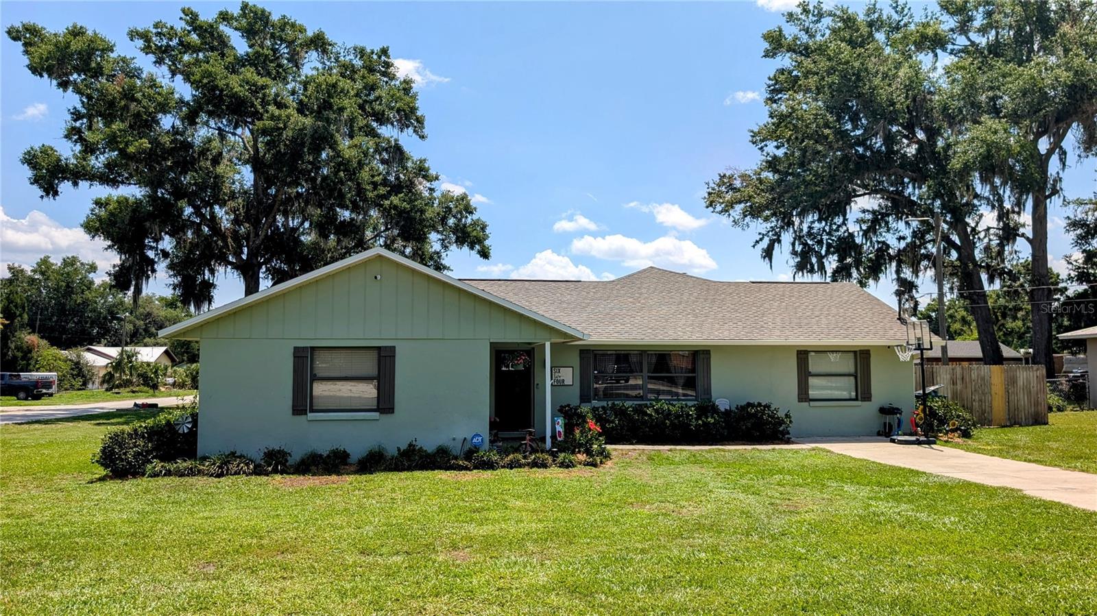 Photo of 624 N LANIER AVENUE FORT MEADE FL 33841
