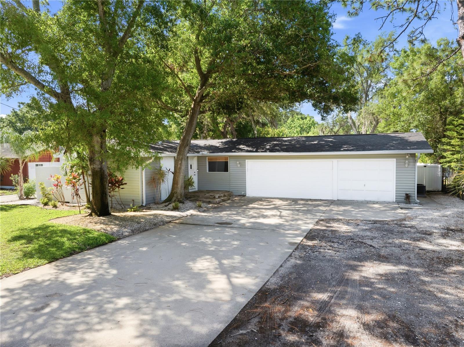 Photo of 13012 96TH AVENUE SEMINOLE FL 33776