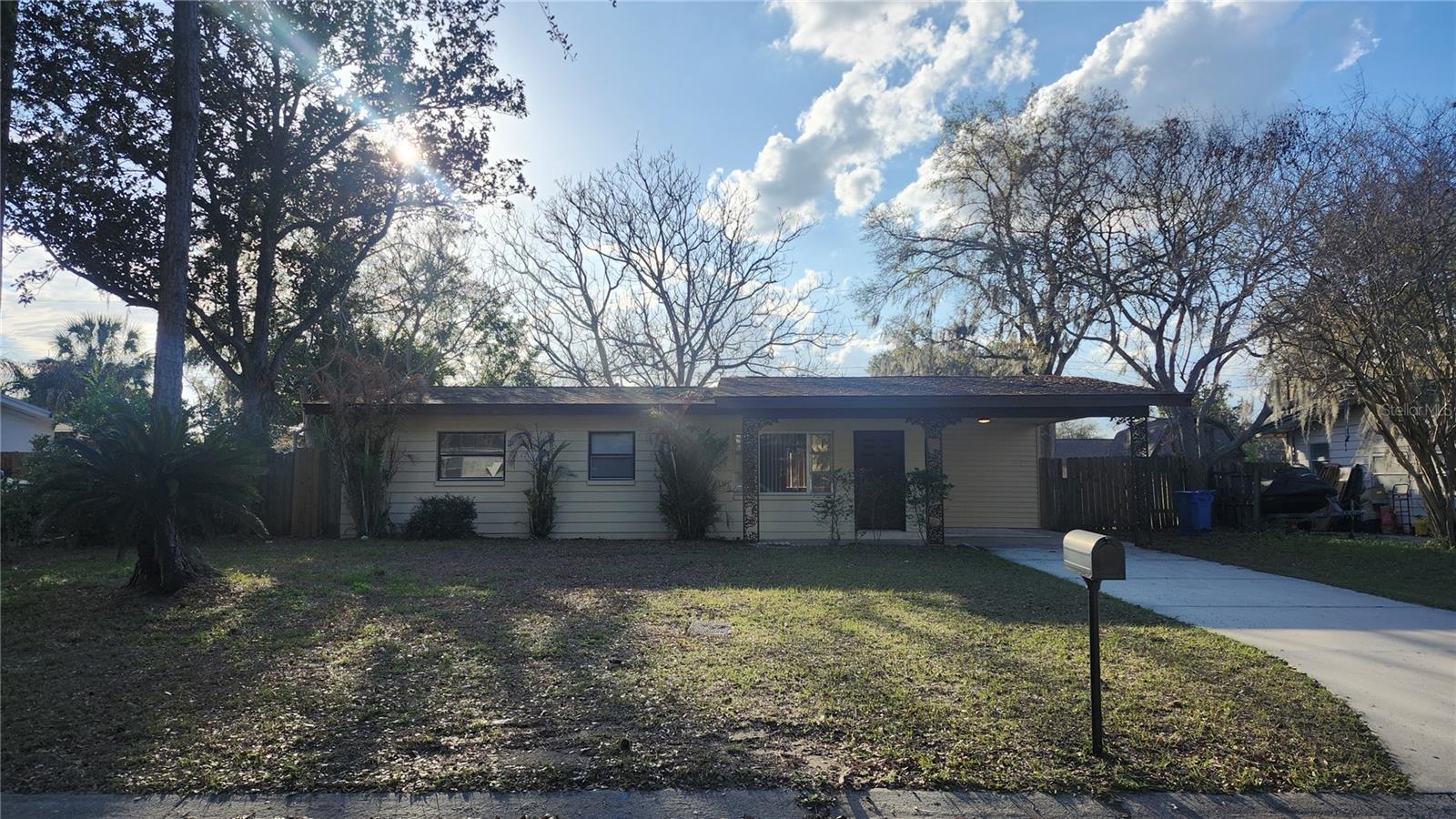 Photo of 908 WESTMORE AVENUE BRANDON FL 33510