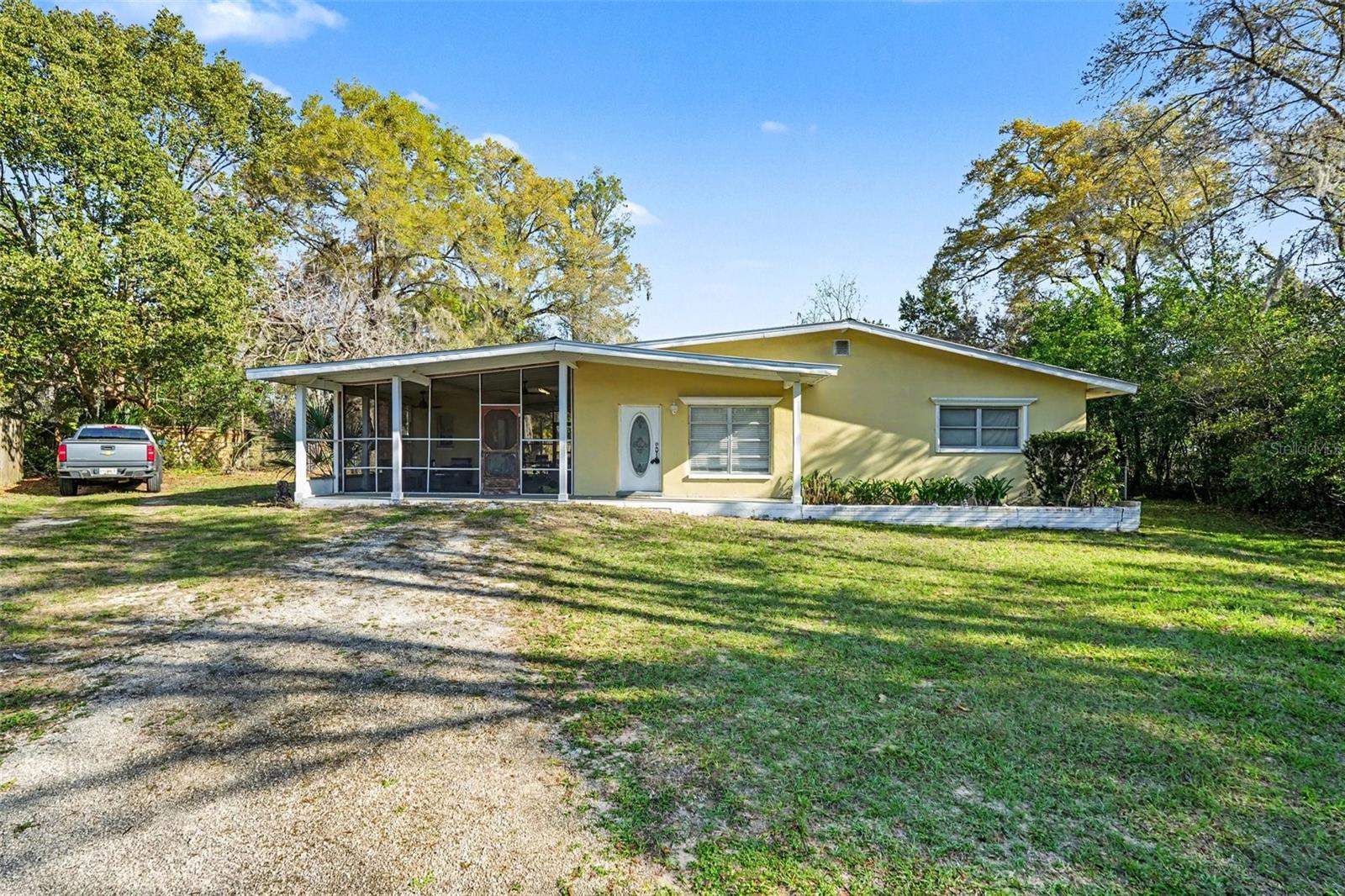 Photo of 9101 S SUNSET POINT FLORAL CITY FL 34436