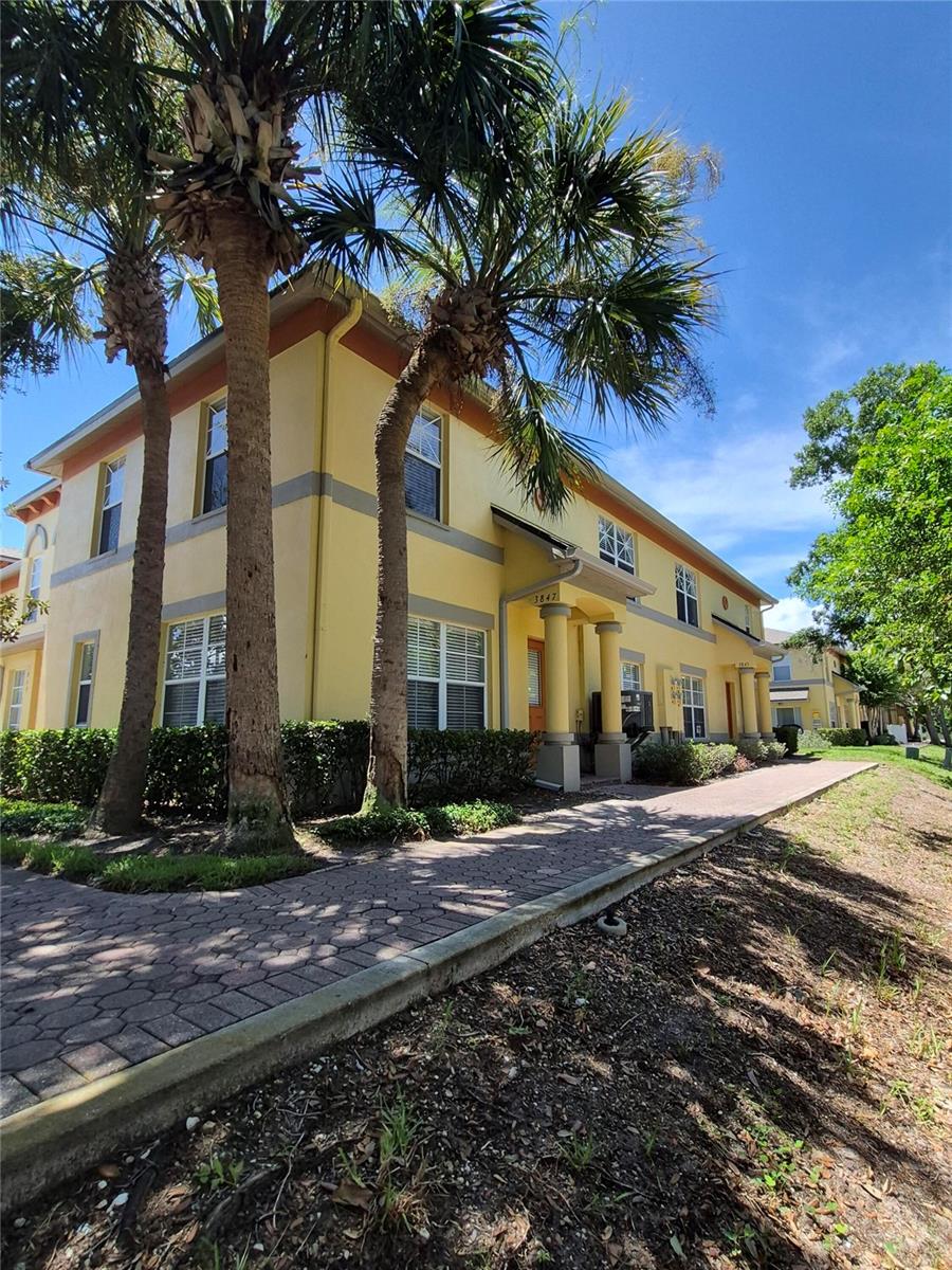 Photo of 3845 ISLAND WAY ST PETERSBURG FL 33705