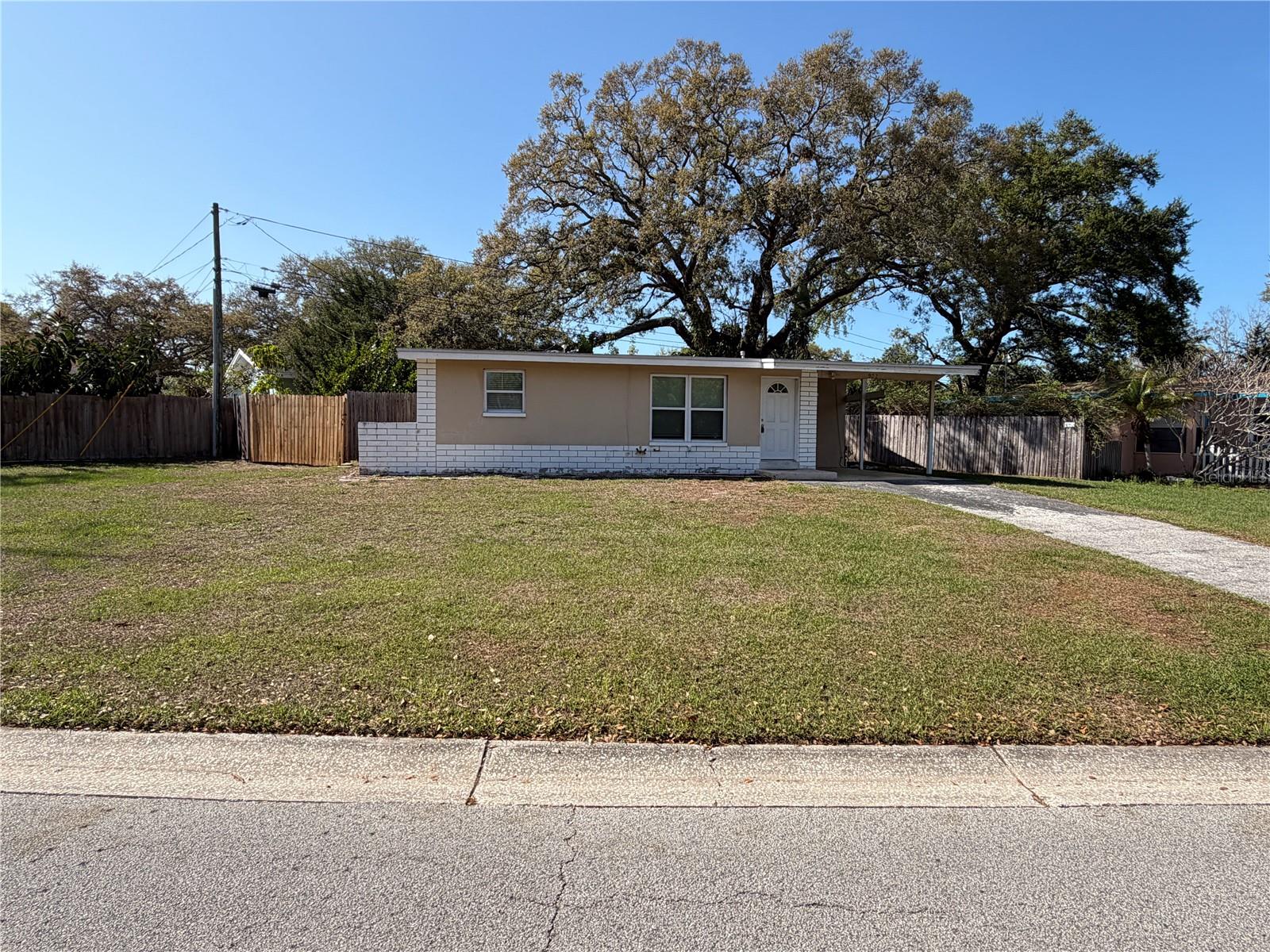 Photo of 972 CEDARWOOD AVENUE DUNEDIN FL 34698