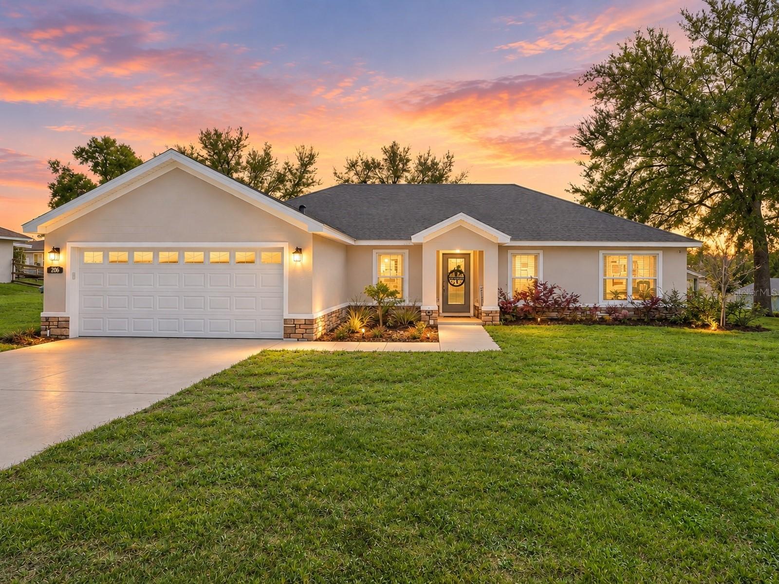 Photo of 206 SHANNON LANE LADY LAKE FL 32159