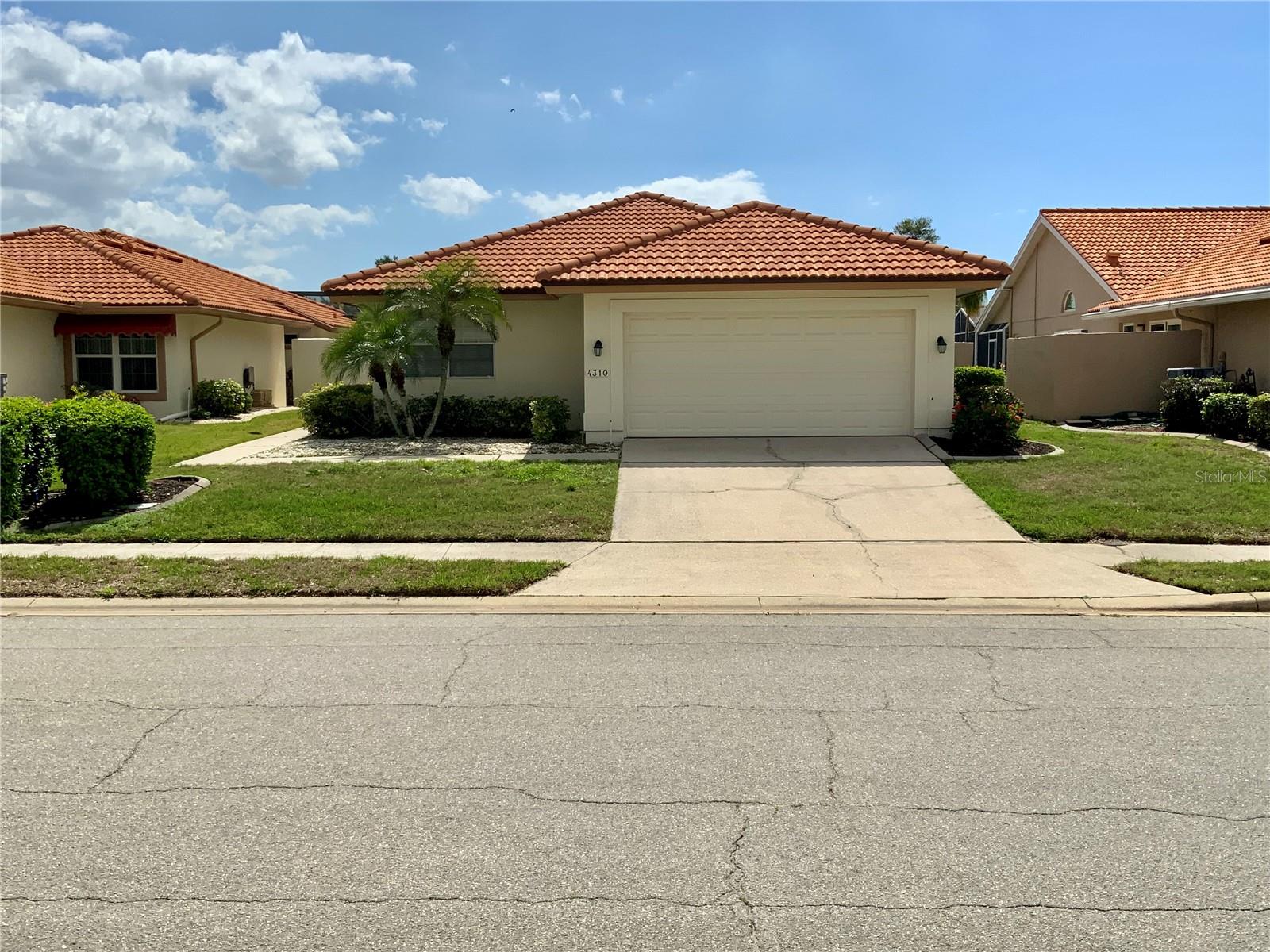 Photo of 4310 MURFIELD DRIVE BRADENTON FL 34203