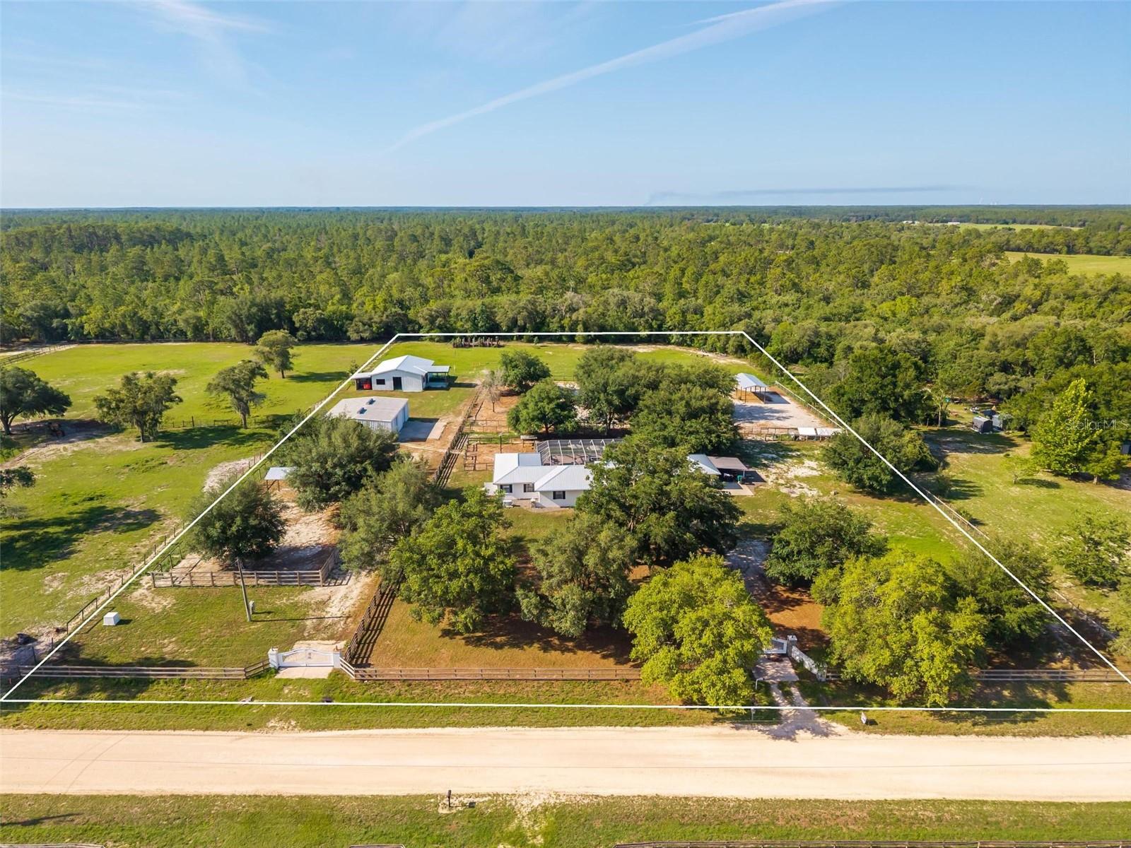 Photo of 12650 SE 98TH LANE DUNNELLON FL 34431