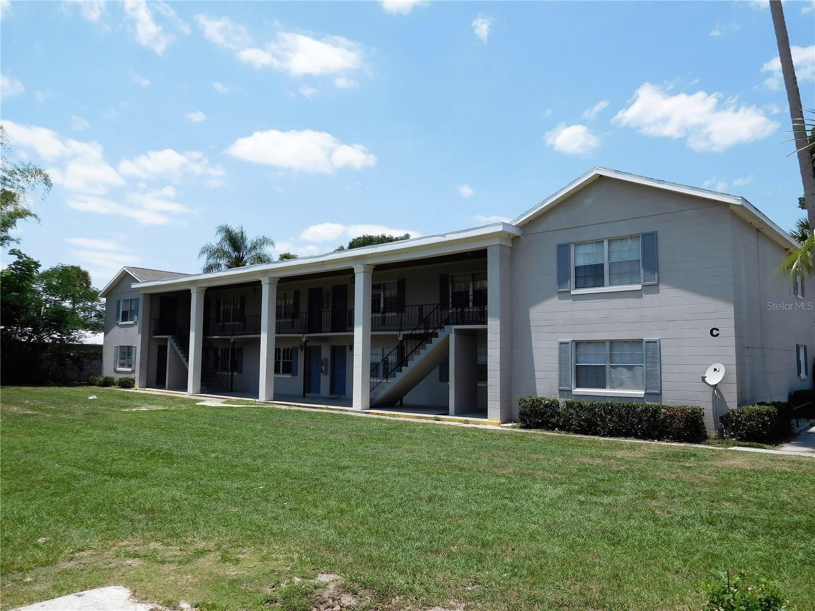 Photo of 302 S SPRING GARDEN AVENUE #B09 DELAND FL 32720