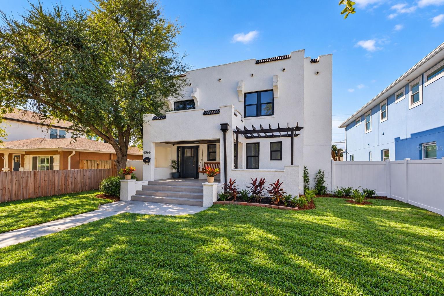 Photo of 6566 1ST AVENUE ST PETERSBURG FL 33707