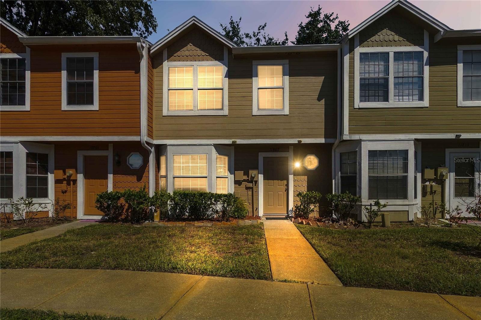 Photo of 11807 MINTWOOD COURT ORLANDO FL 32837