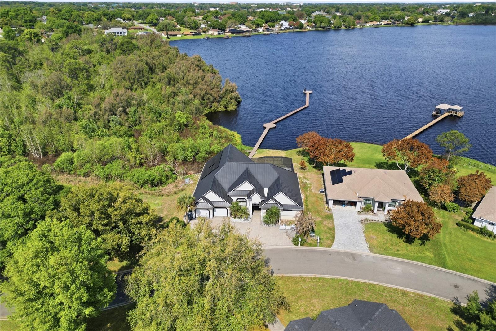 Photo of 1028 S LAKE MARIAM DRIVE WINTER HAVEN FL 33884