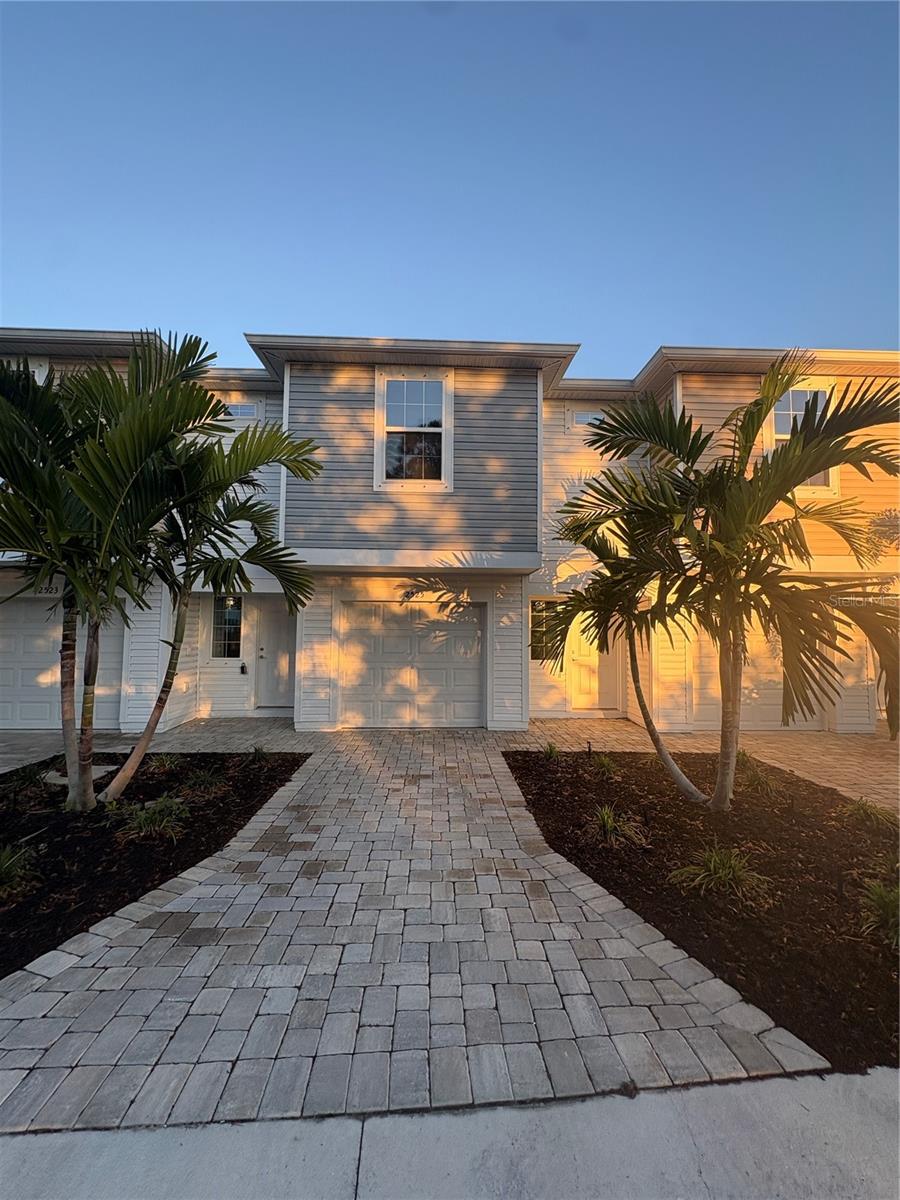 Photo of 2525 6TH AVENUE DRIVE BRADENTON FL 34208