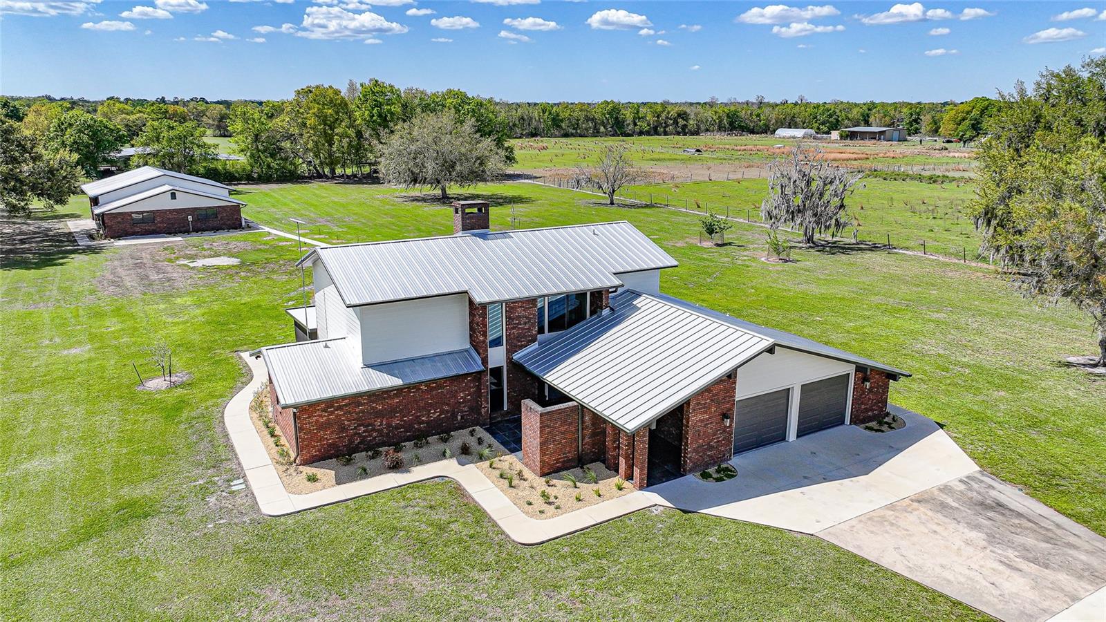 Photo of 3049 SW COUNTY ROAD 769 ARCADIA FL 34266