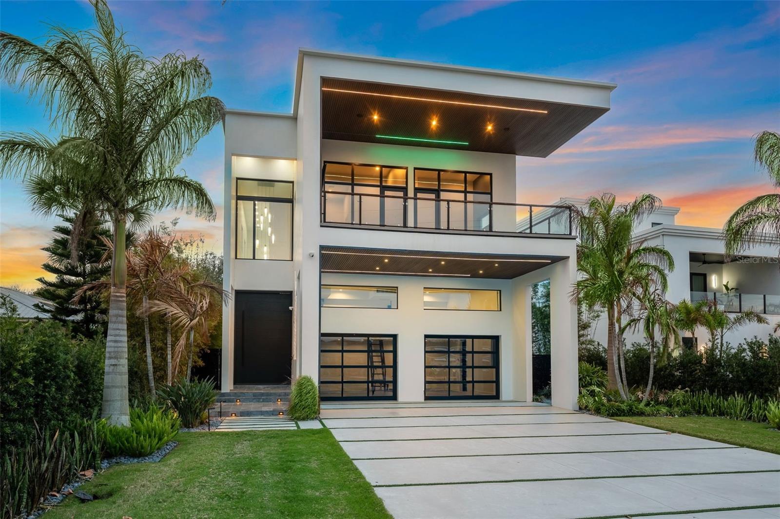 Photo of 1194 N PENINSULA AVENUE NEW SMYRNA BEACH FL 32169