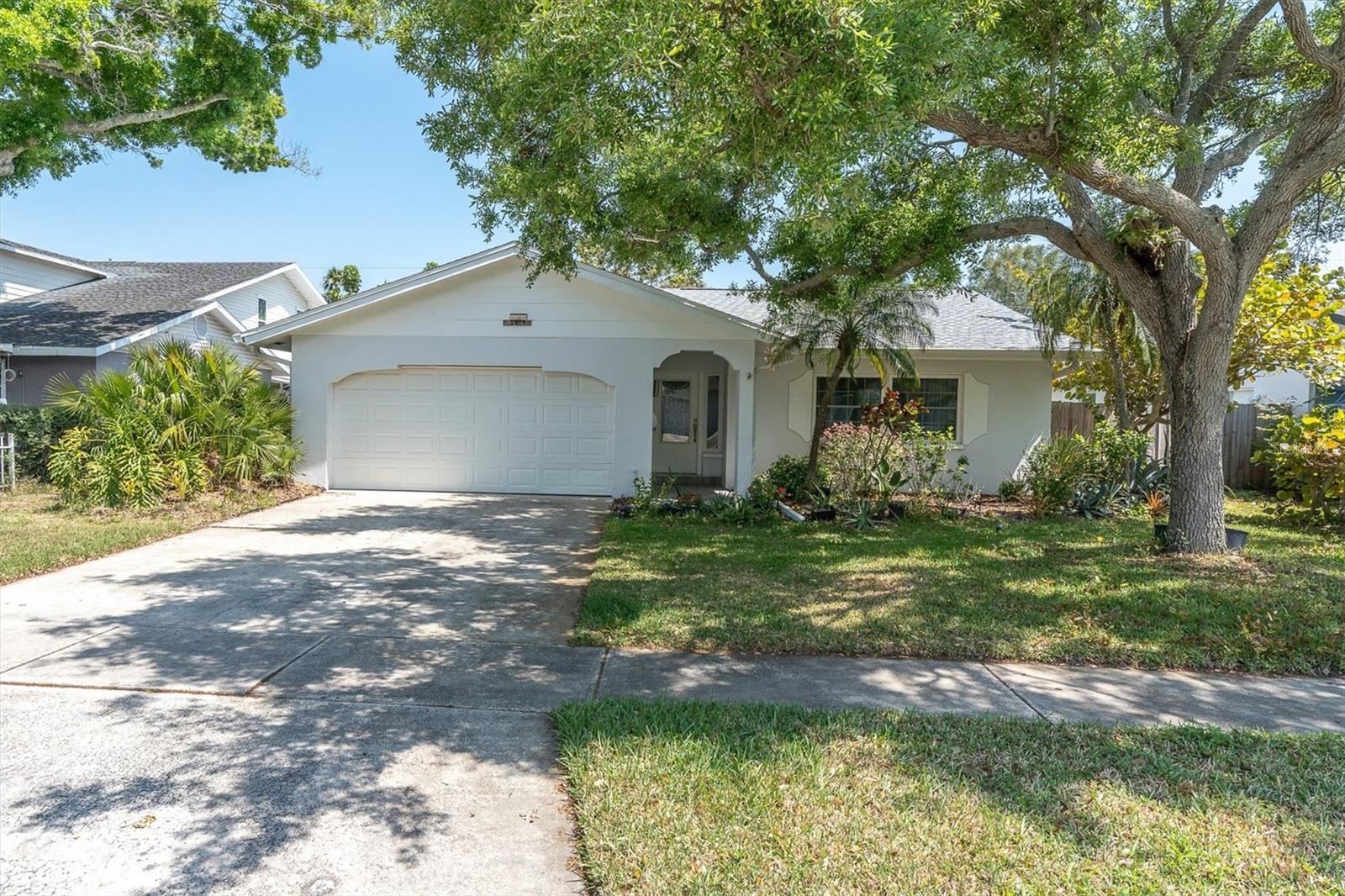 Photo of 5619 DENVER STREET ST PETERSBURG FL 33703