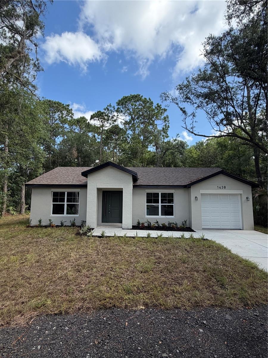Photo of 1438 LAKE HARNEY GENEVA FL 32732