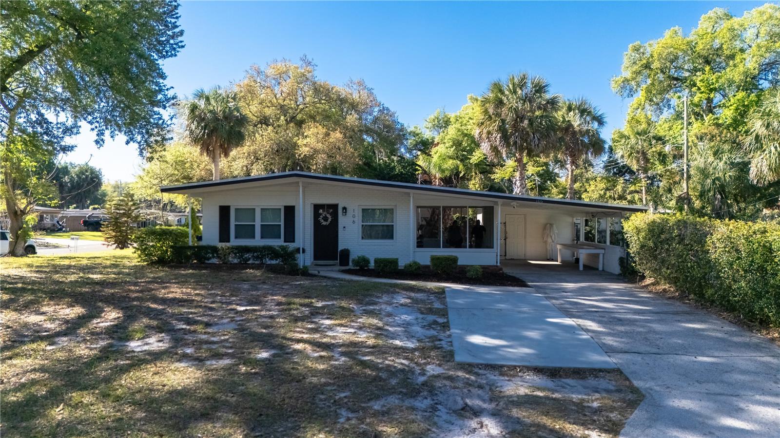 Photo of 106 E JINKINS CIRCLE SANFORD FL 32773