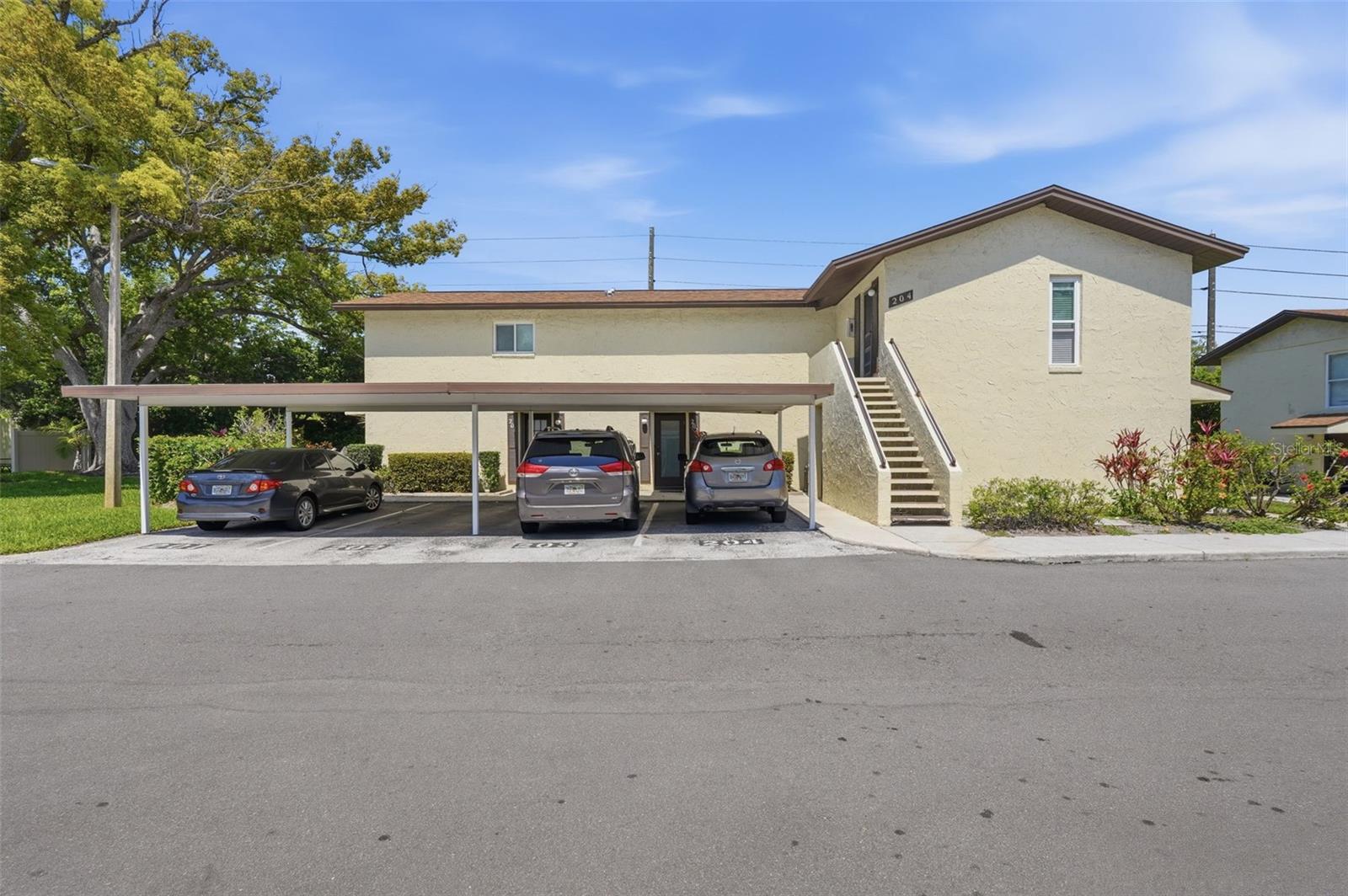 Photo of 501 E BAY DRIVE #202 LARGO FL 33770