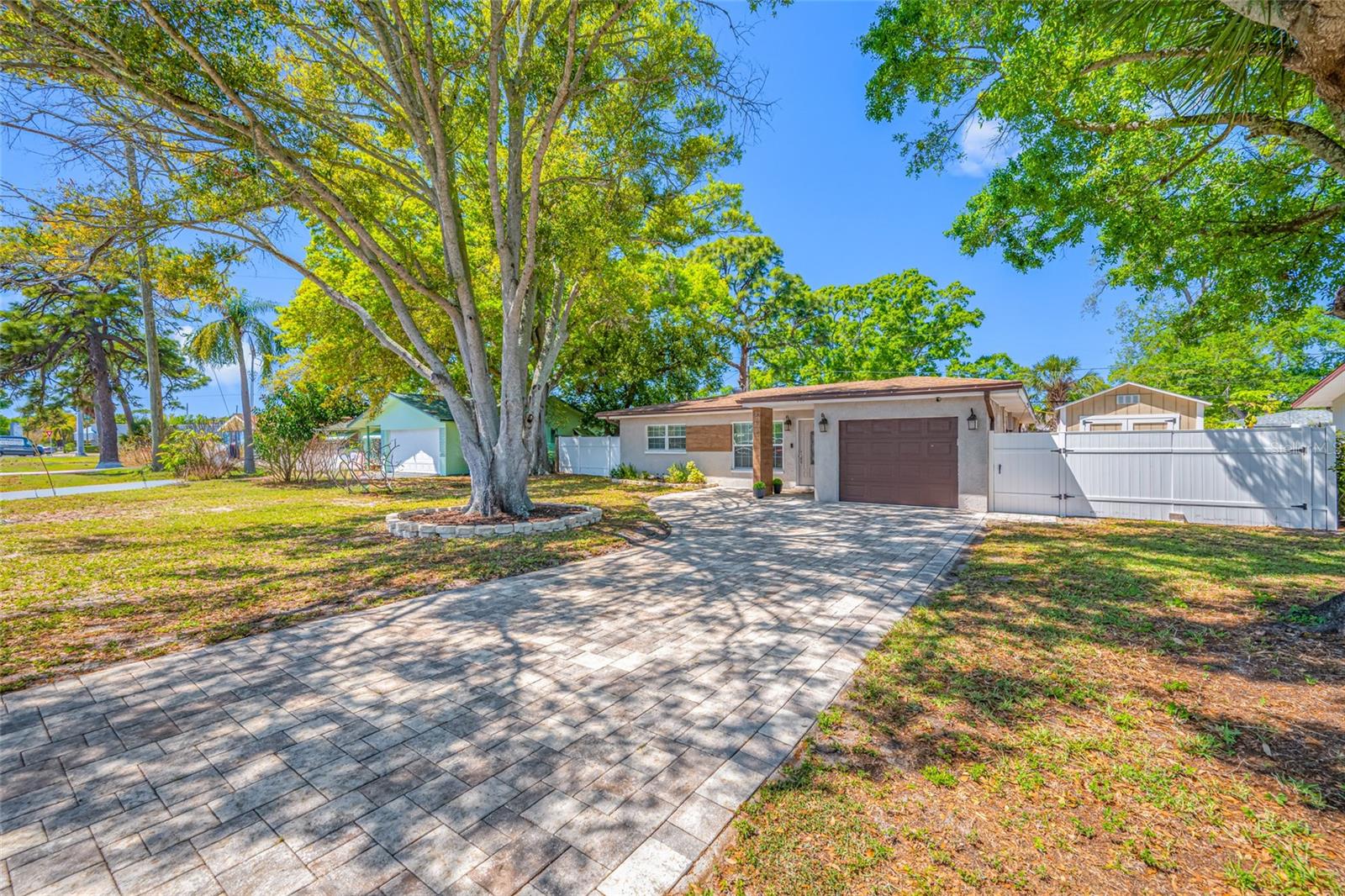 Photo of 2212 NE COACHMAN ROAD CLEARWATER FL 33765